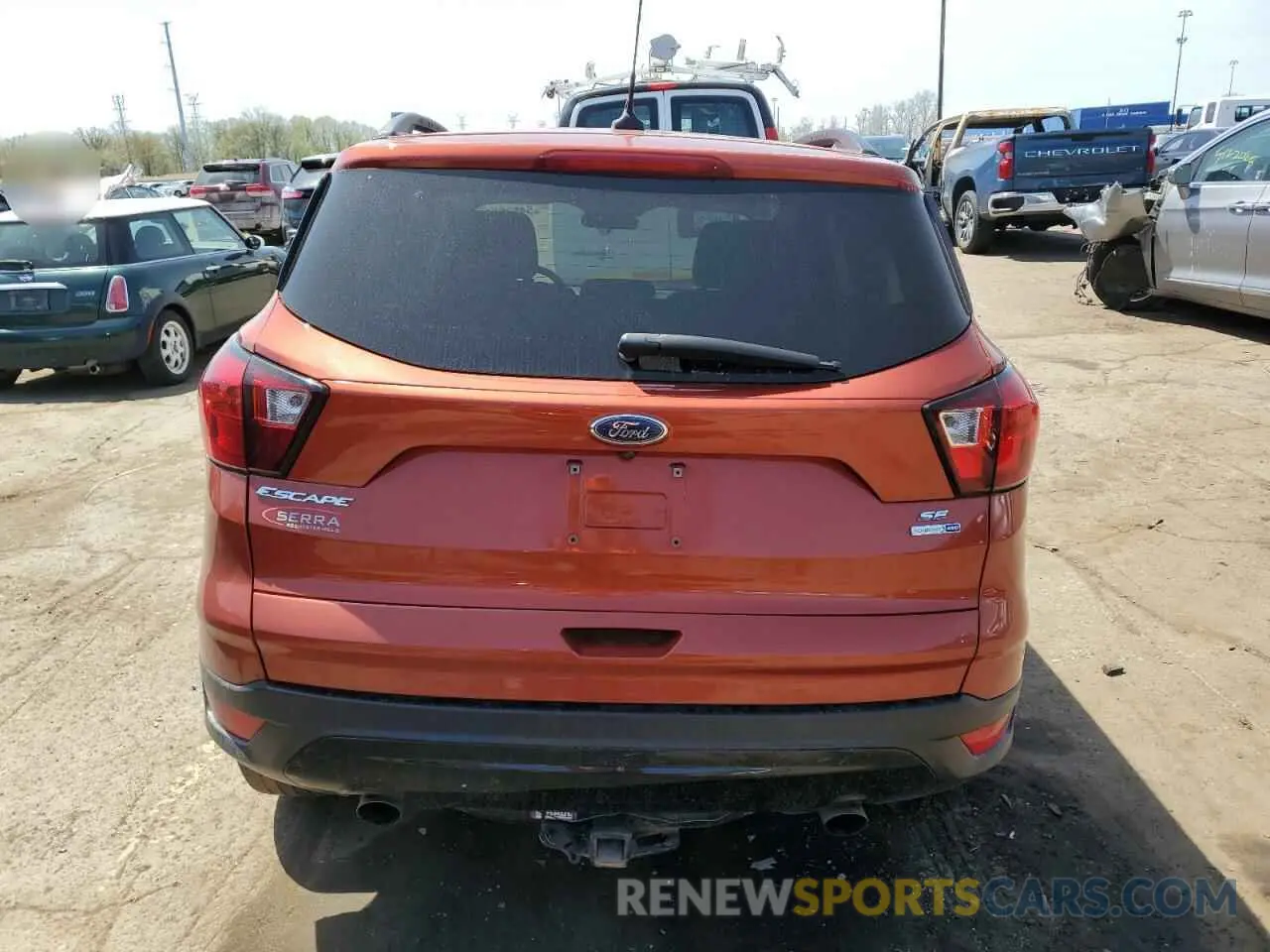 6 Photograph of a damaged car 1FMCU9GD7KUC00976 FORD ESCAPE 2019