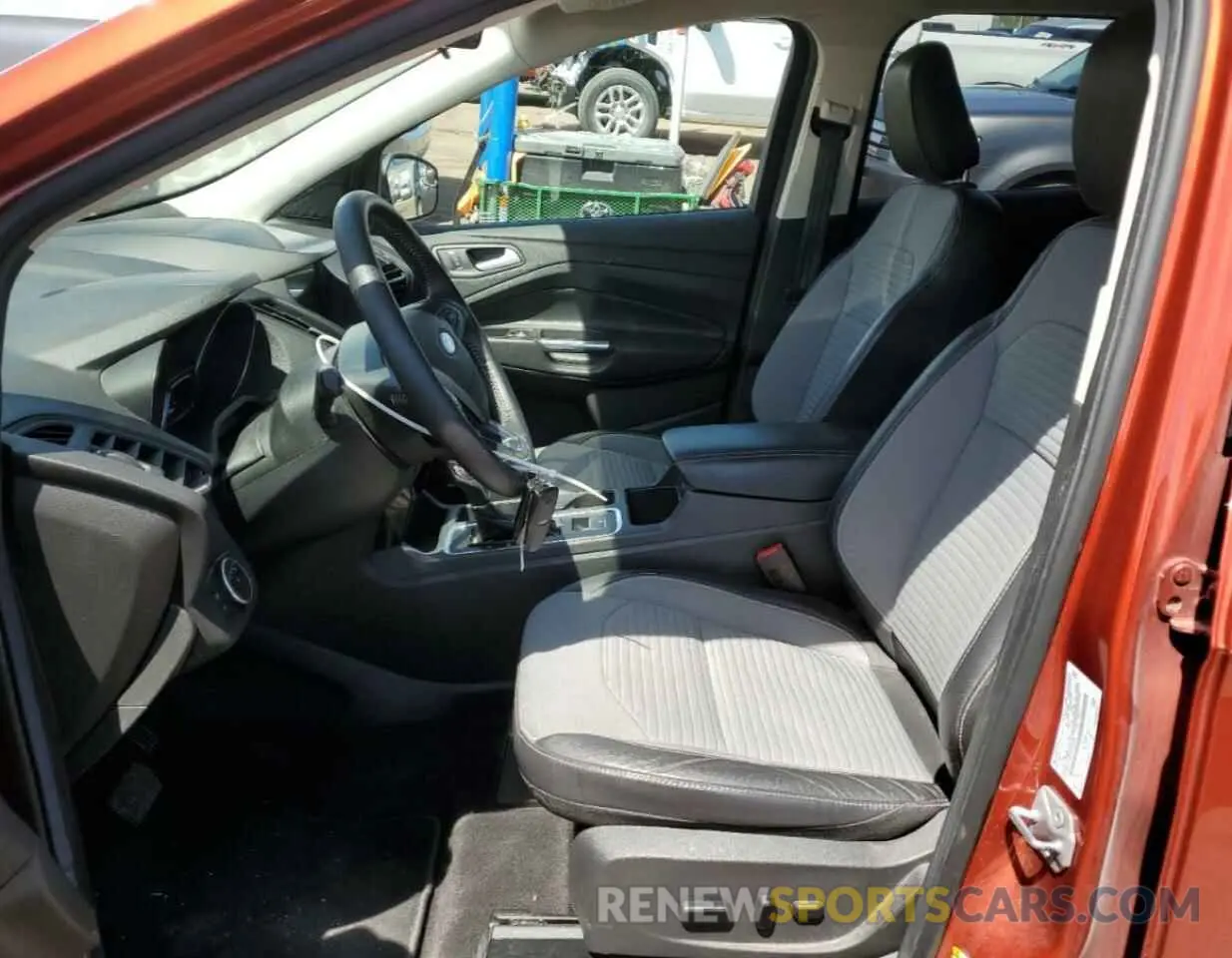 7 Photograph of a damaged car 1FMCU9GD7KUC00976 FORD ESCAPE 2019