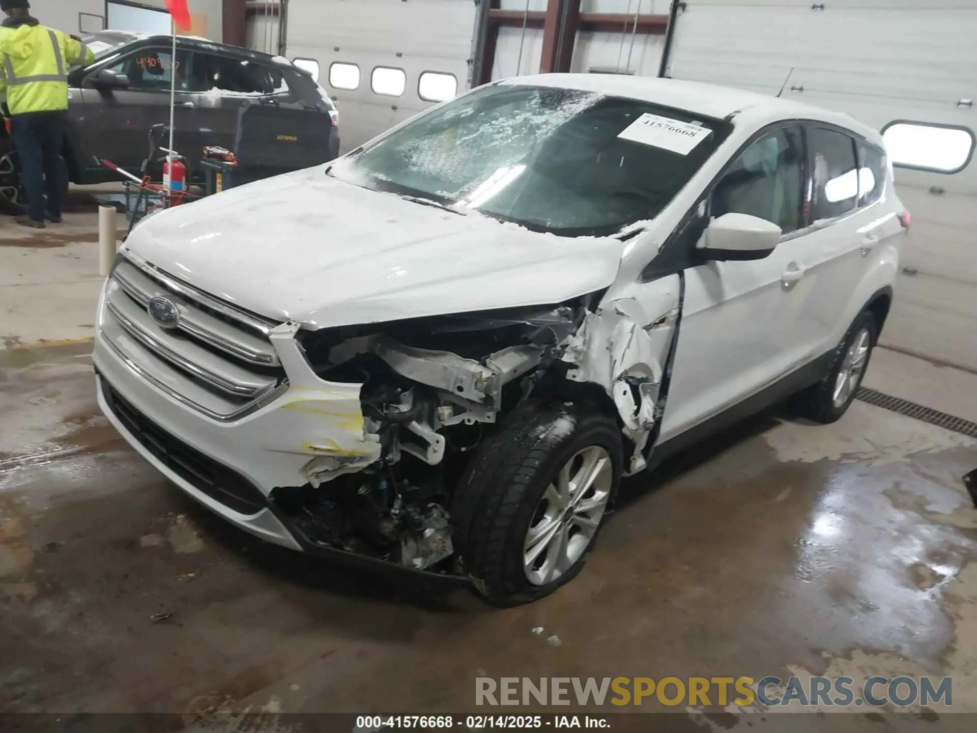 2 Фотография поврежденного автомобиля 1FMCU9GD7KUC34075 FORD ESCAPE 2019