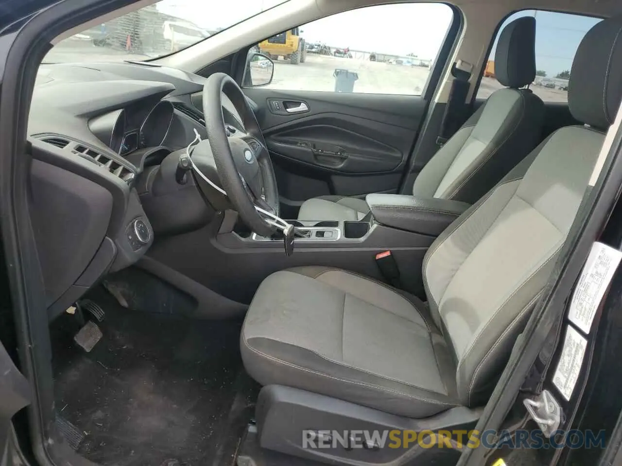 7 Photograph of a damaged car 1FMCU9GD7KUC38014 FORD ESCAPE 2019