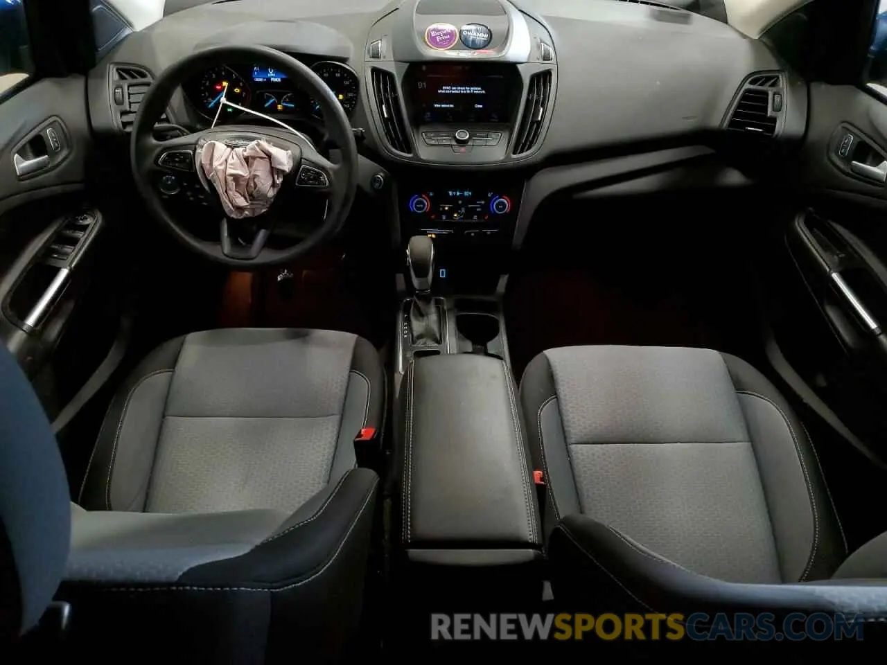 8 Photograph of a damaged car 1FMCU9GD8KUA27095 FORD ESCAPE 2019