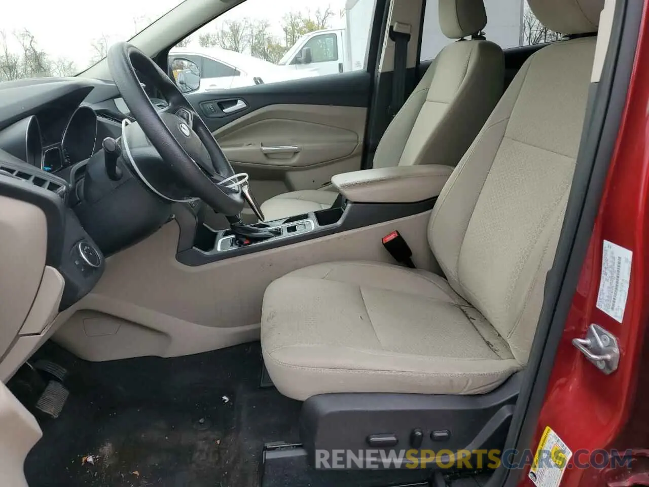 7 Photograph of a damaged car 1FMCU9GD8KUA91072 FORD ESCAPE 2019