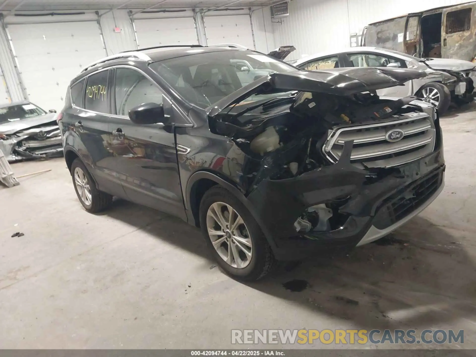1 Photograph of a damaged car 1FMCU9GD8KUB03849 FORD ESCAPE 2019