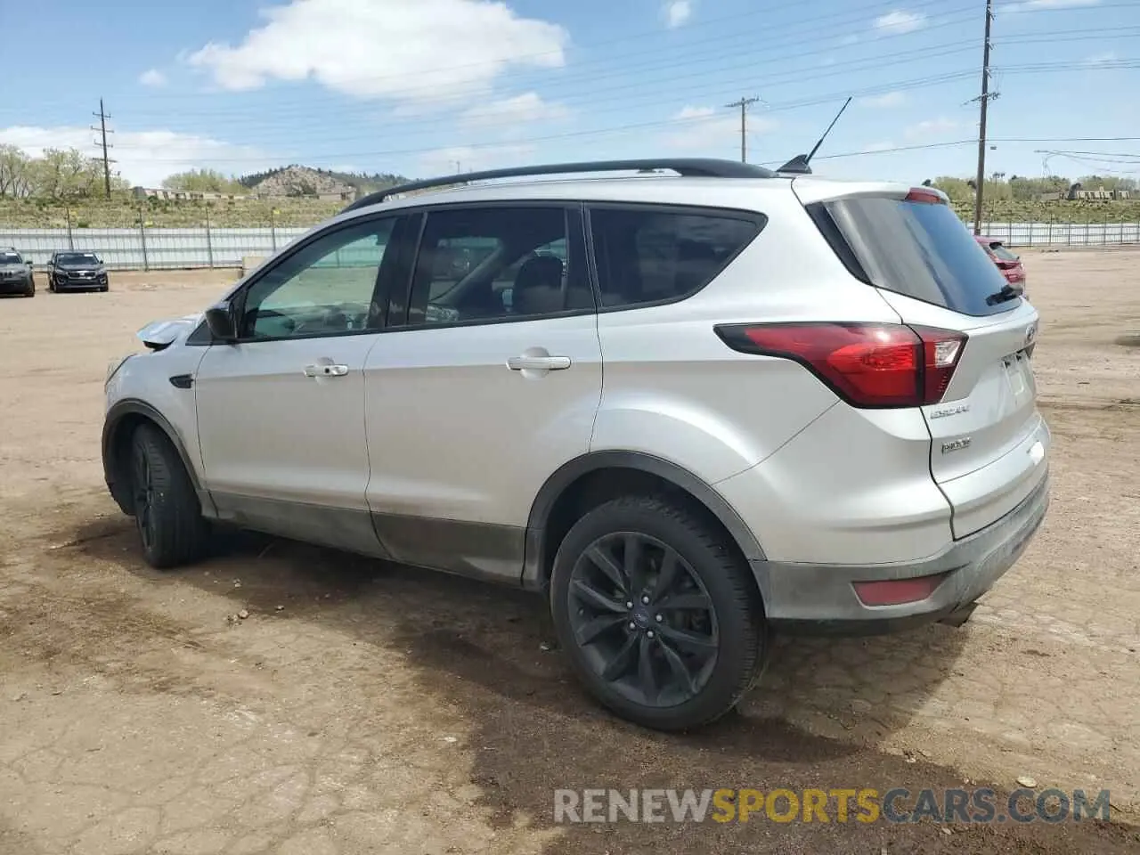 2 Photograph of a damaged car 1FMCU9GD8KUB09943 FORD ESCAPE 2019