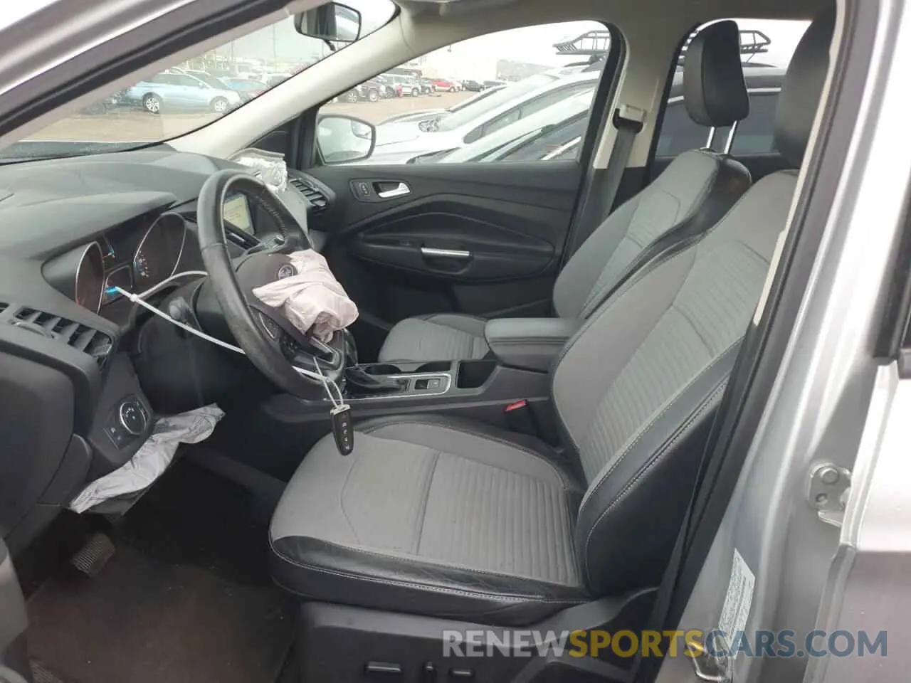 7 Photograph of a damaged car 1FMCU9GD8KUB09943 FORD ESCAPE 2019