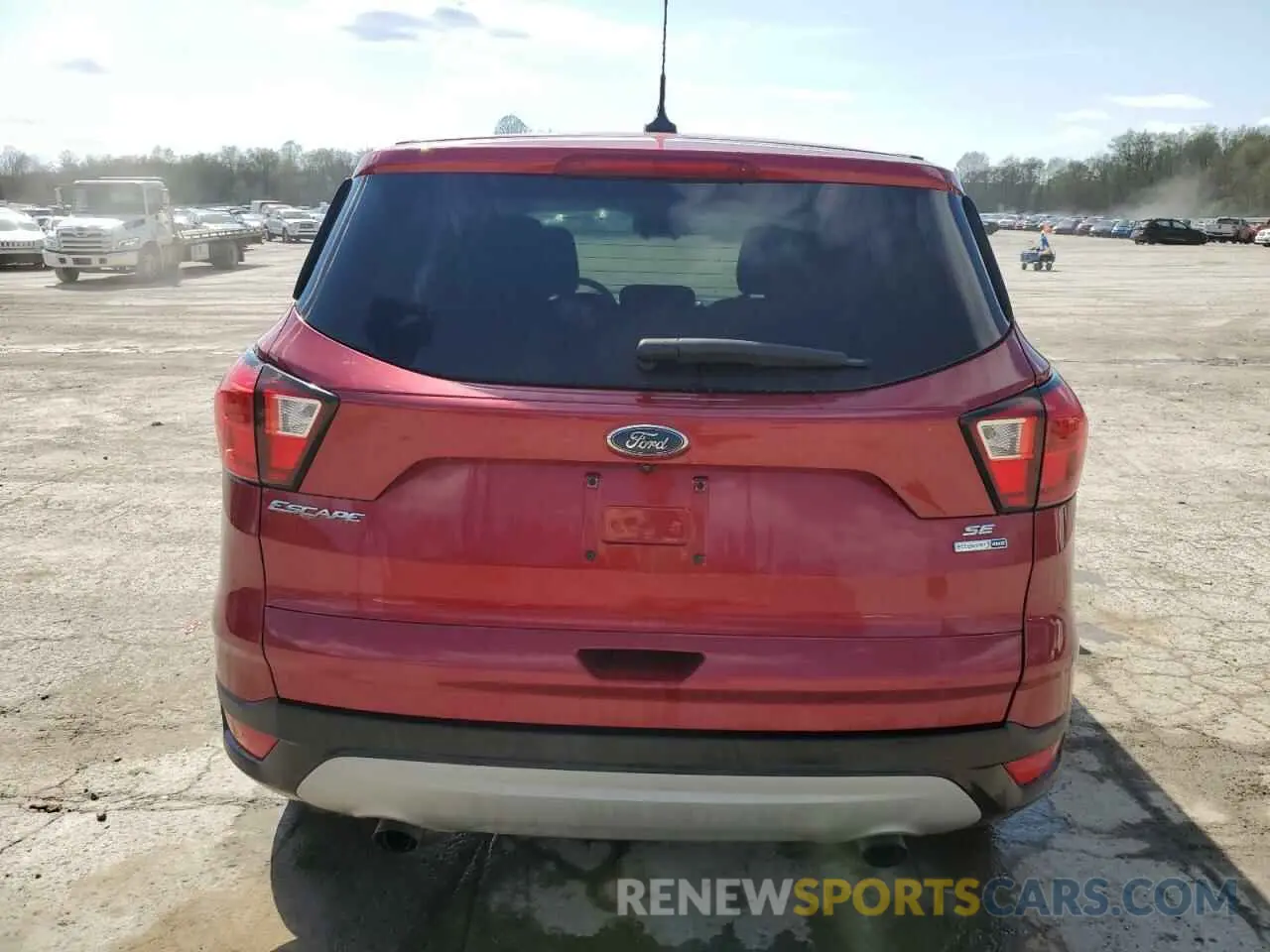 6 Фотография поврежденного автомобиля 1FMCU9GD8KUC49085 FORD ESCAPE 2019