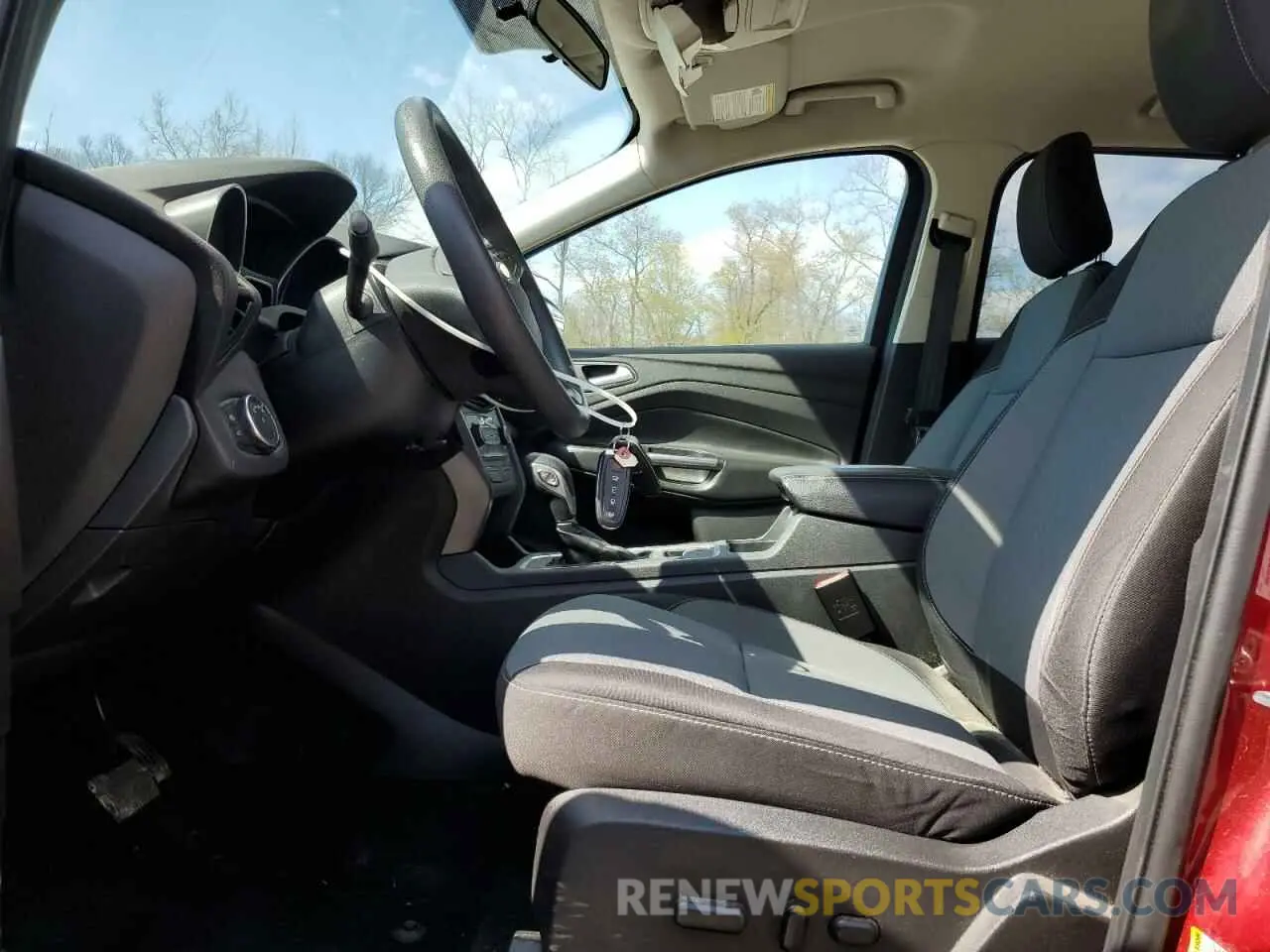 7 Фотография поврежденного автомобиля 1FMCU9GD8KUC49085 FORD ESCAPE 2019