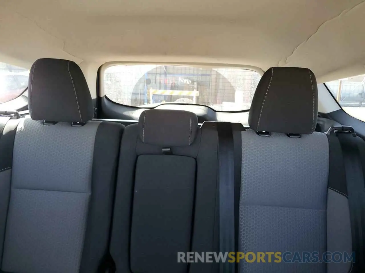 10 Photograph of a damaged car 1FMCU9GD8KUC53475 FORD ESCAPE 2019