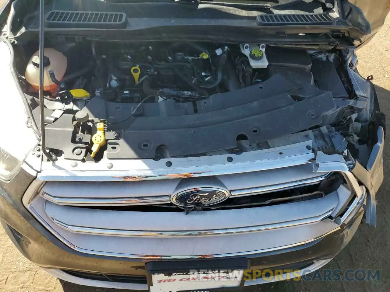 12 Photograph of a damaged car 1FMCU9GD8KUC53475 FORD ESCAPE 2019