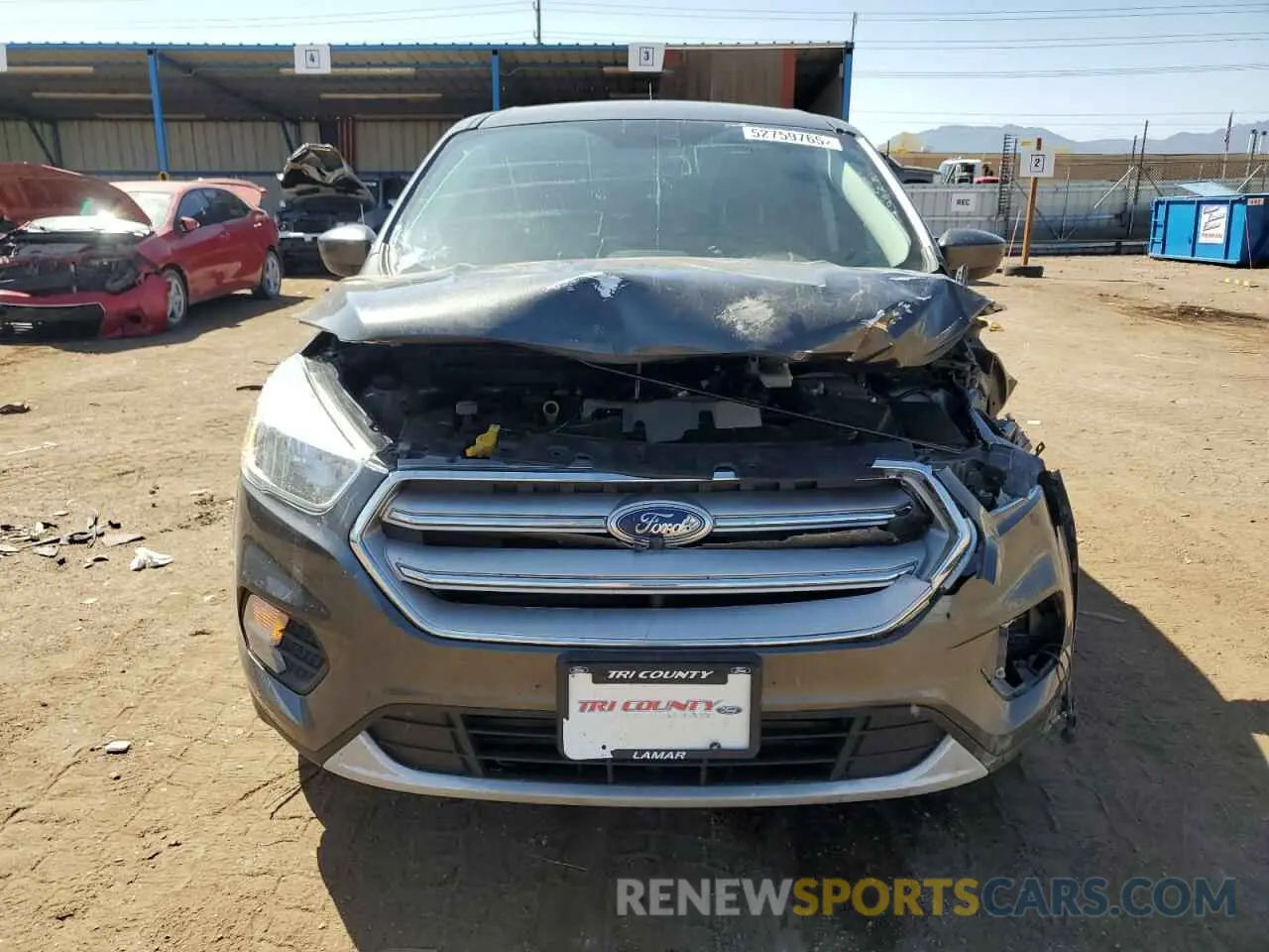 5 Photograph of a damaged car 1FMCU9GD8KUC53475 FORD ESCAPE 2019