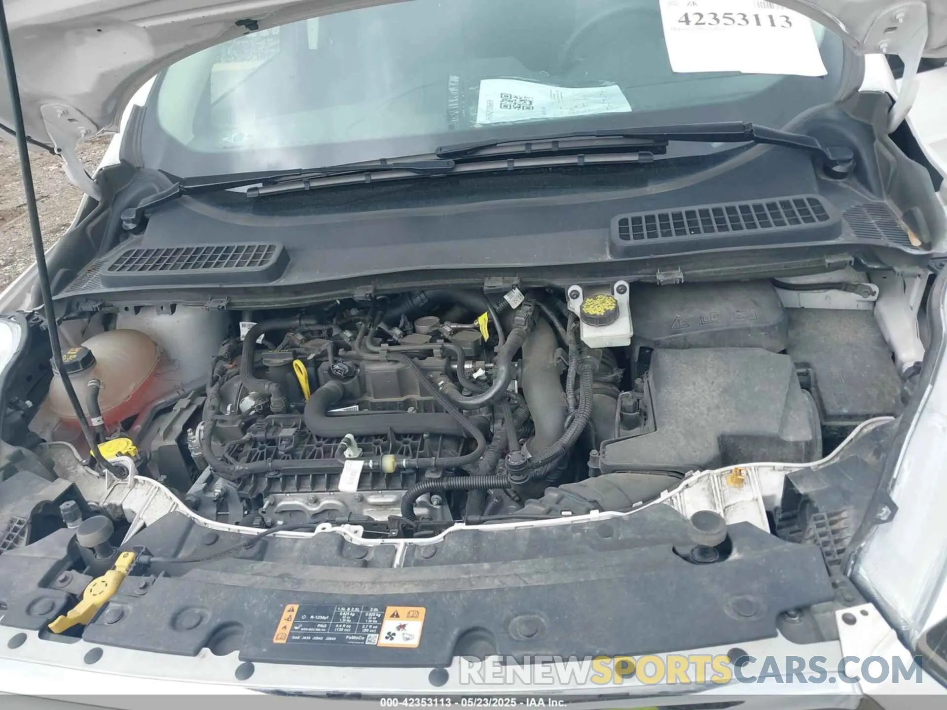 10 Photograph of a damaged car 1FMCU9GD9KUA52670 FORD ESCAPE 2019