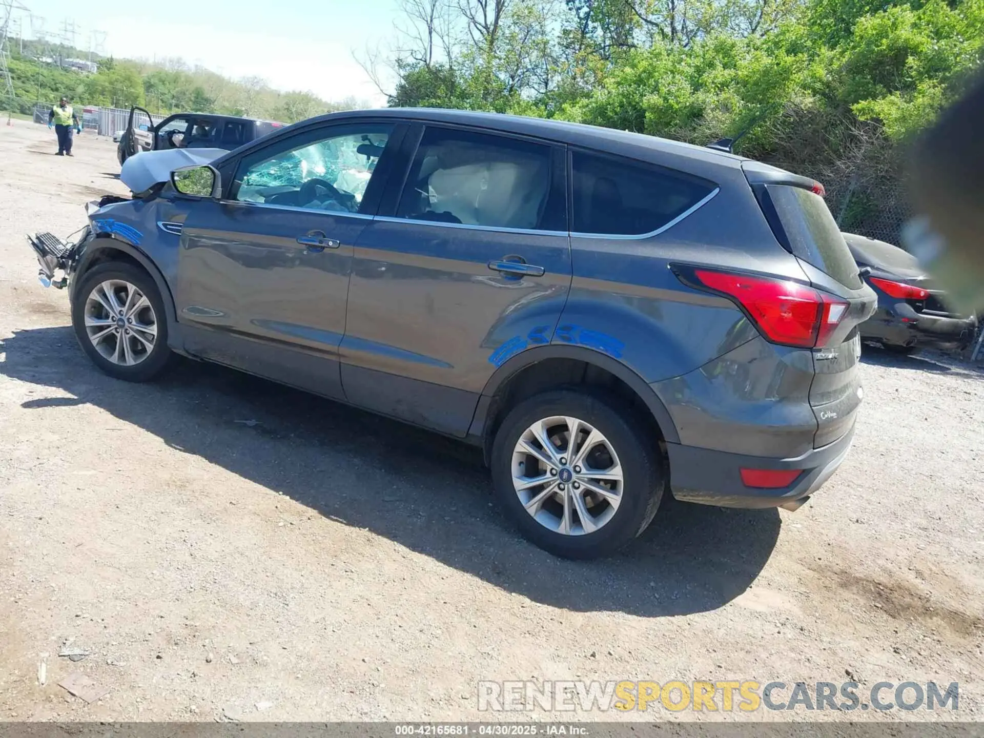 3 Фотография поврежденного автомобиля 1FMCU9GD9KUA70330 FORD ESCAPE 2019