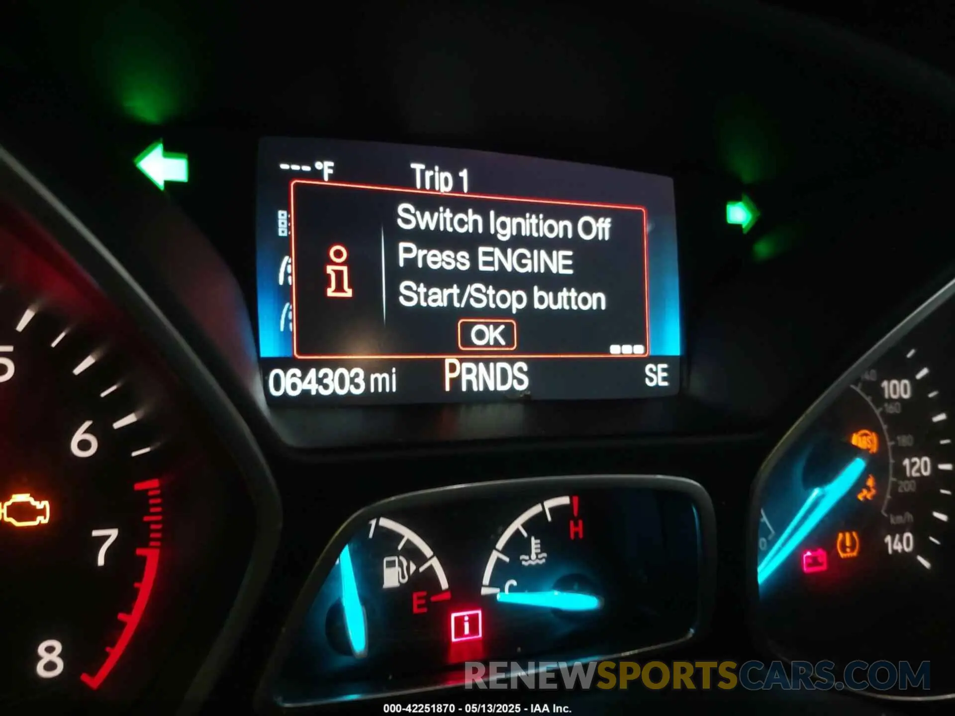 15 Photograph of a damaged car 1FMCU9GD9KUA91470 FORD ESCAPE 2019
