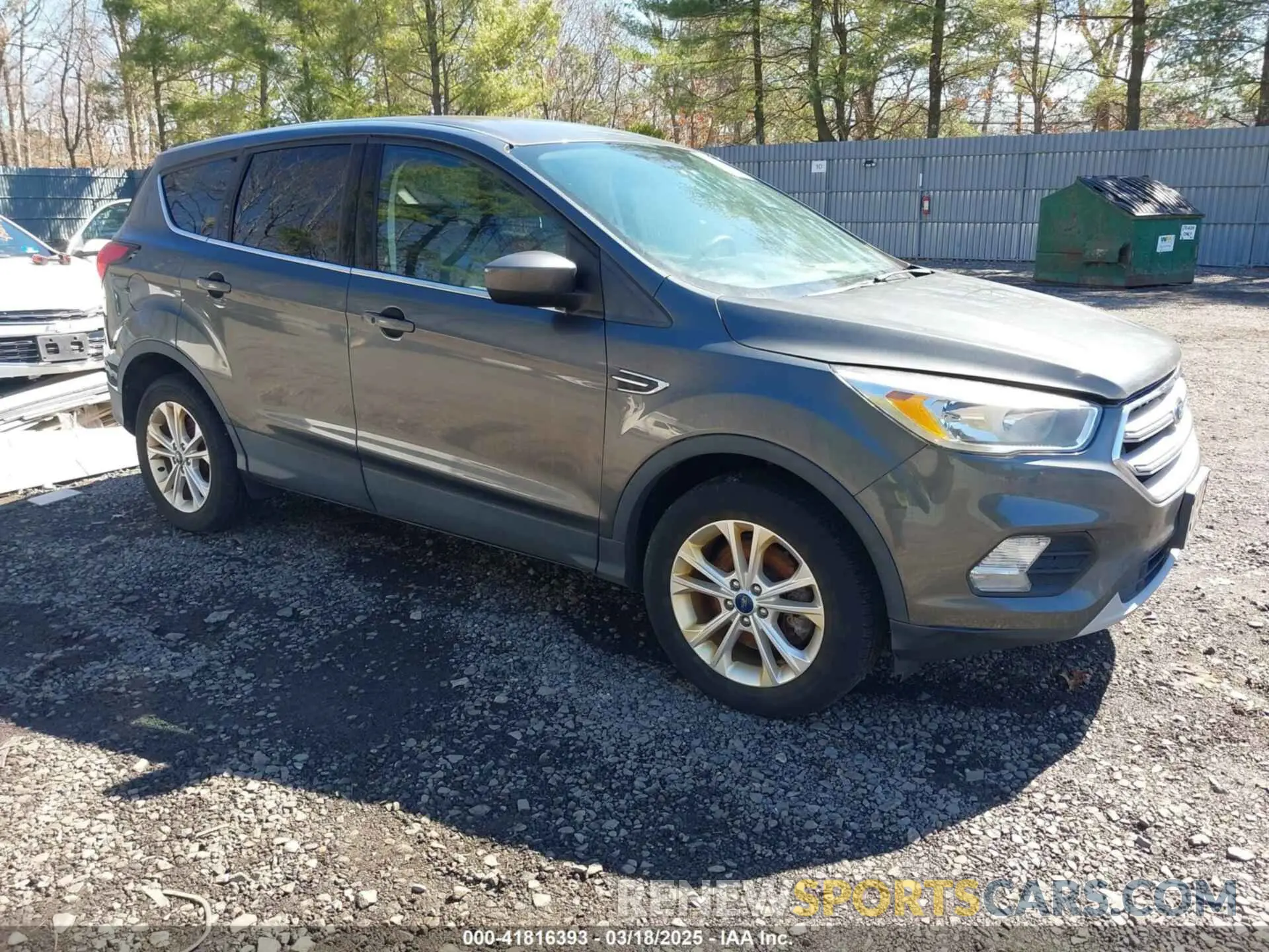 1 Photograph of a damaged car 1FMCU9GD9KUB11314 FORD ESCAPE 2019