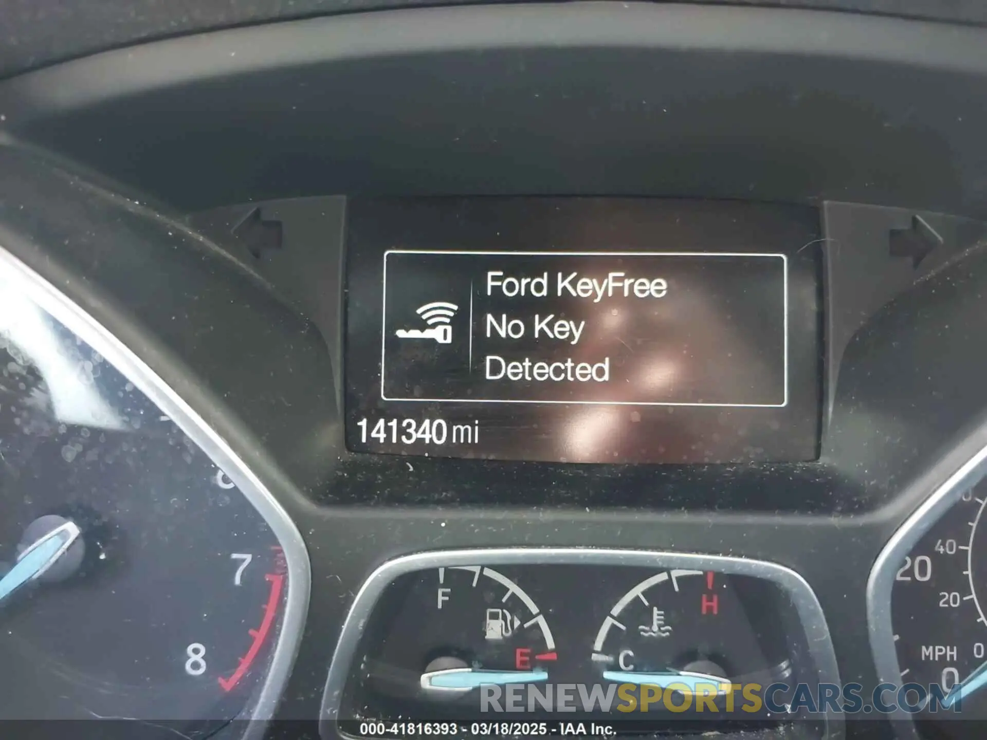 7 Photograph of a damaged car 1FMCU9GD9KUB11314 FORD ESCAPE 2019