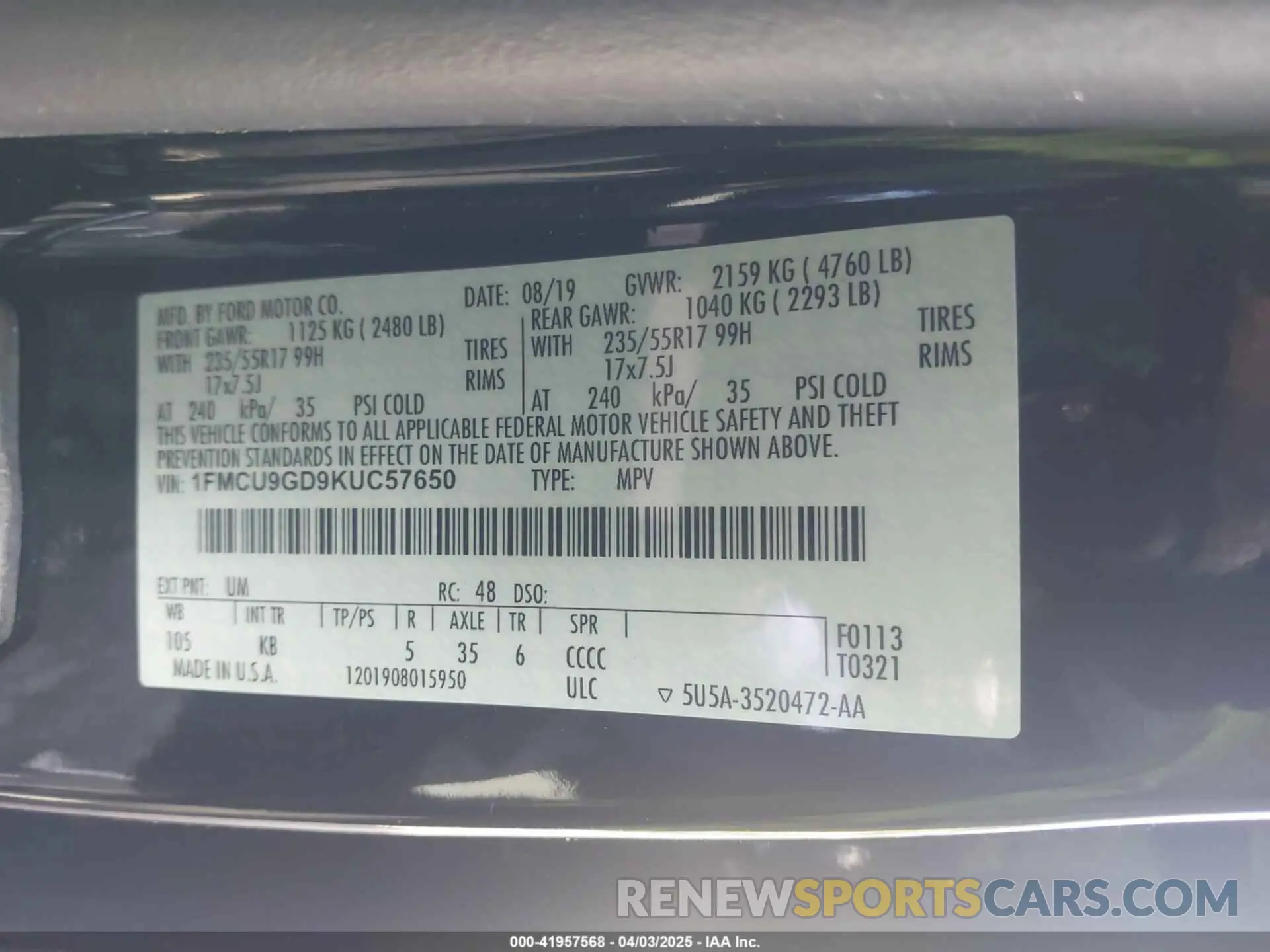 9 Photograph of a damaged car 1FMCU9GD9KUC57650 FORD ESCAPE 2019