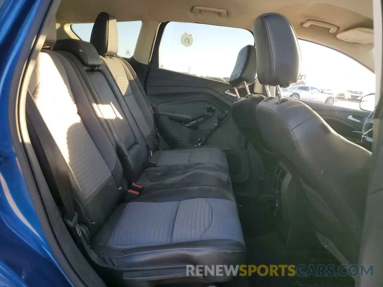11 Фотография поврежденного автомобиля 1FMCU9GDXKUA54511 FORD ESCAPE 2019