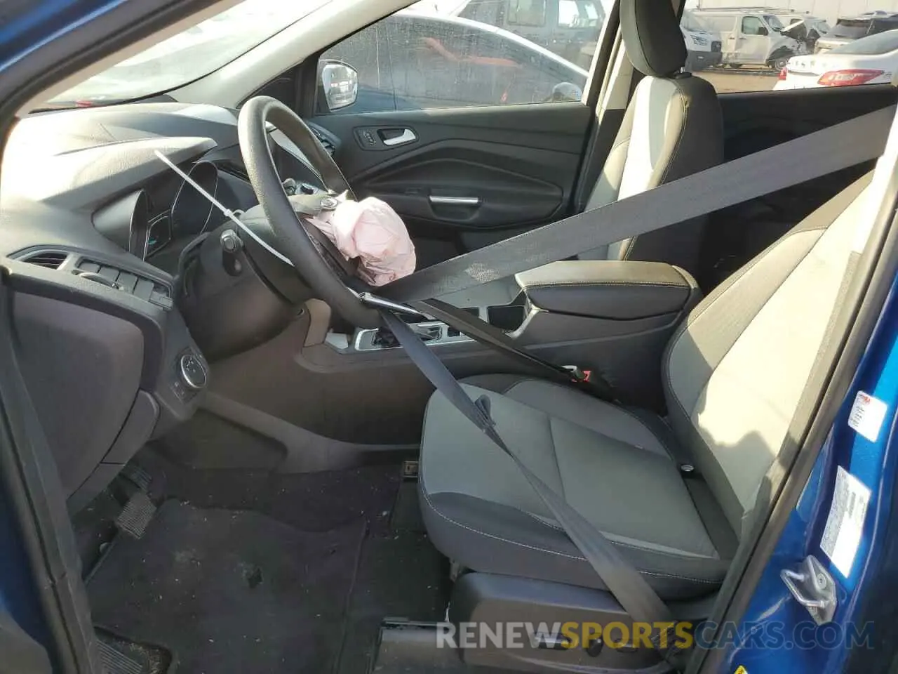 7 Photograph of a damaged car 1FMCU9GDXKUB24265 FORD ESCAPE 2019