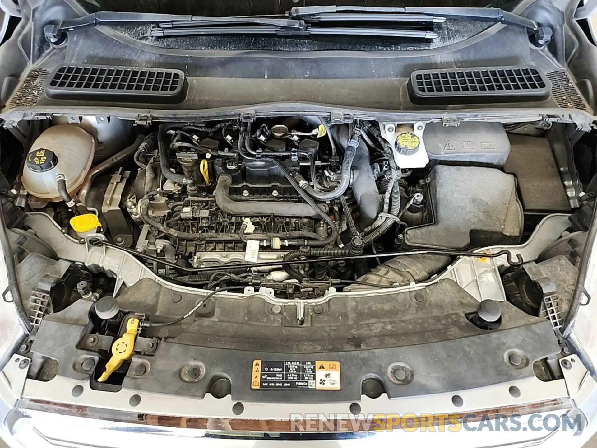 1 Фотография поврежденного автомобиля 1FMCU9GDXKUB27277 FORD ESCAPE 2019