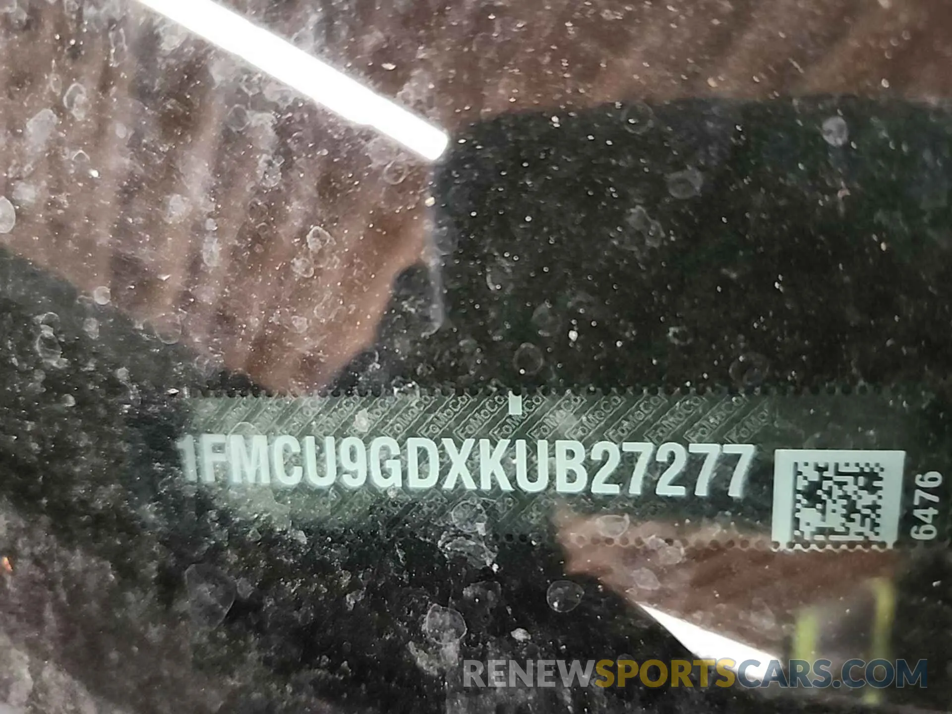 21 Фотография поврежденного автомобиля 1FMCU9GDXKUB27277 FORD ESCAPE 2019