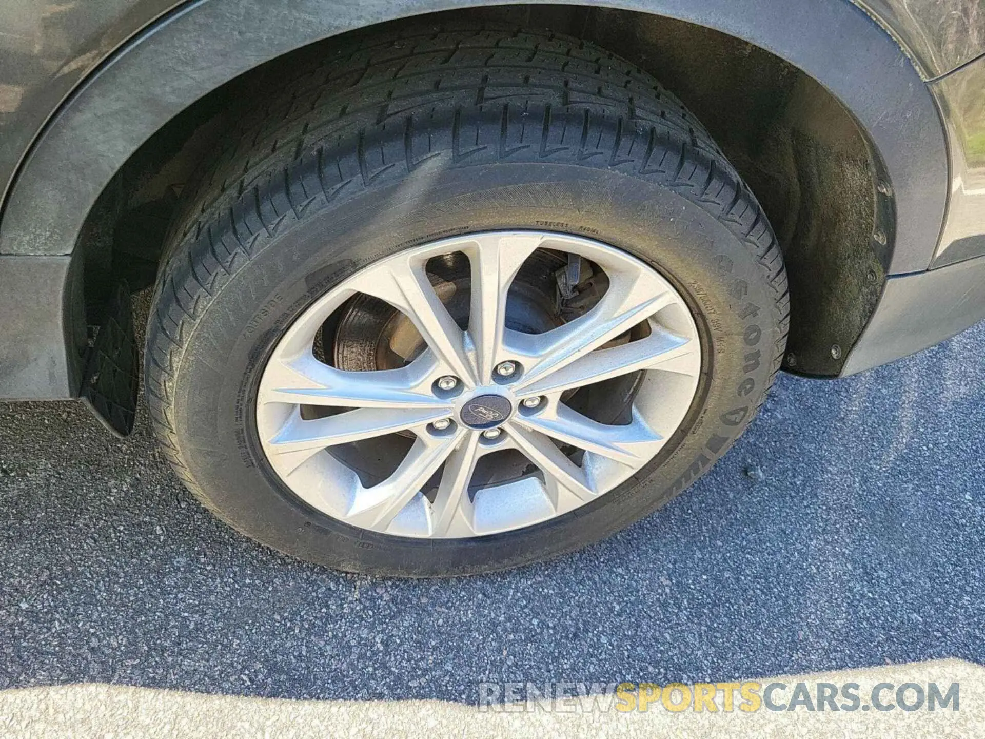13 Photograph of a damaged car 1FMCU9GDXKUB75412 FORD ESCAPE 2019