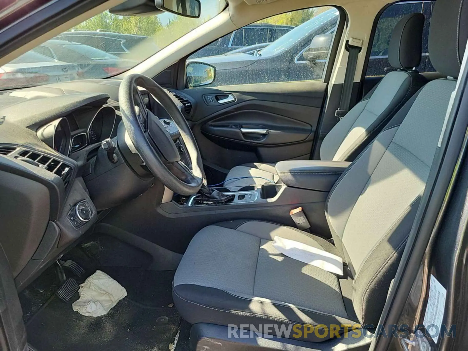 17 Photograph of a damaged car 1FMCU9GDXKUB75412 FORD ESCAPE 2019