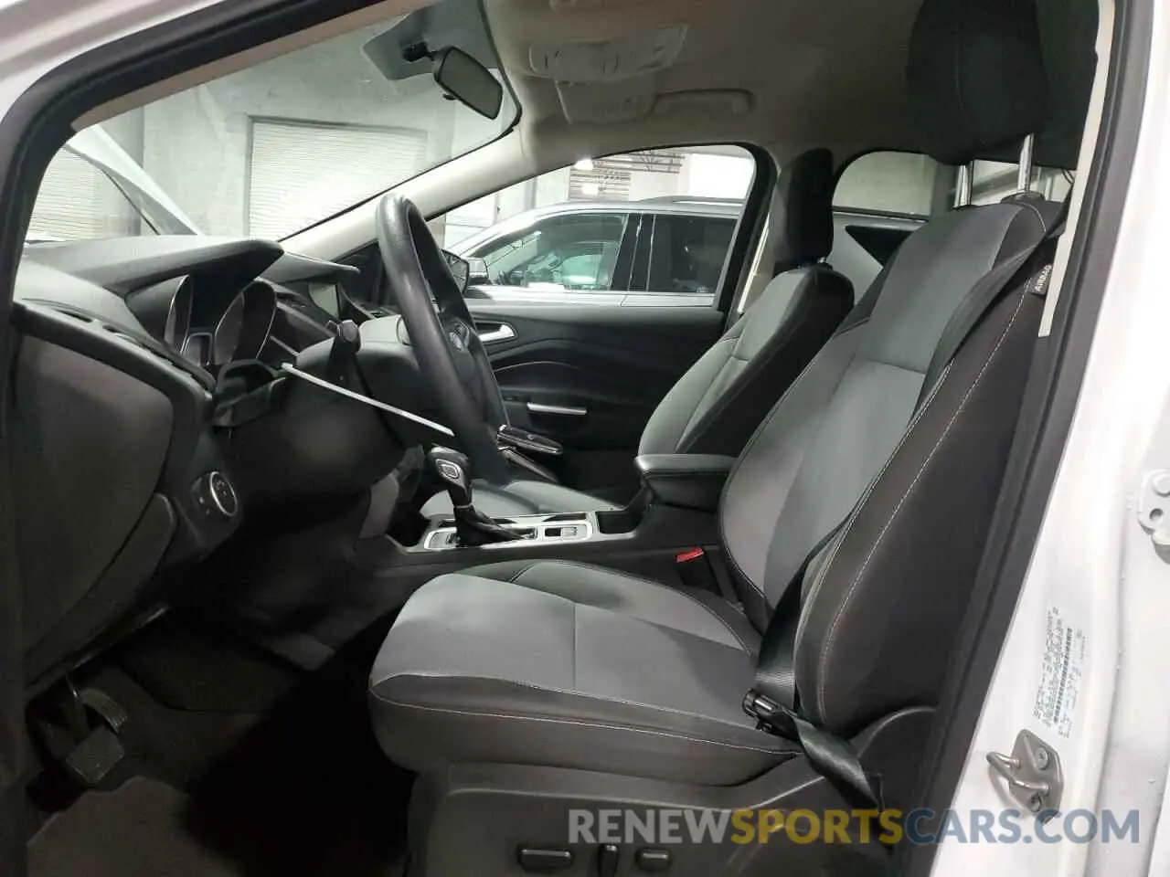 7 Фотография поврежденного автомобиля 1FMCU9GDXKUC34183 FORD ESCAPE 2019