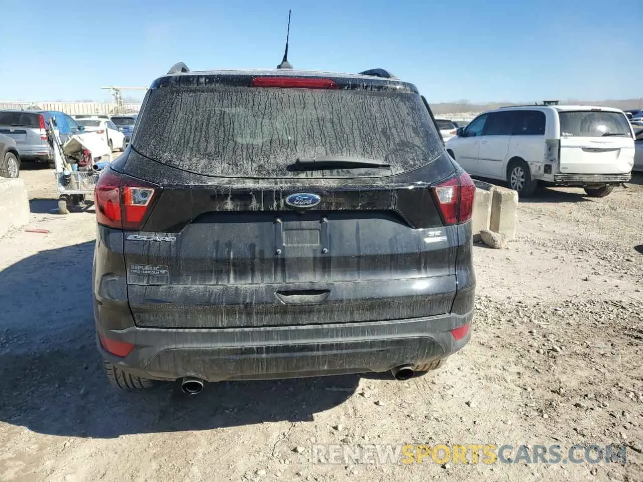 6 Photograph of a damaged car 1FMCU9GDXKUC56619 FORD ESCAPE 2019