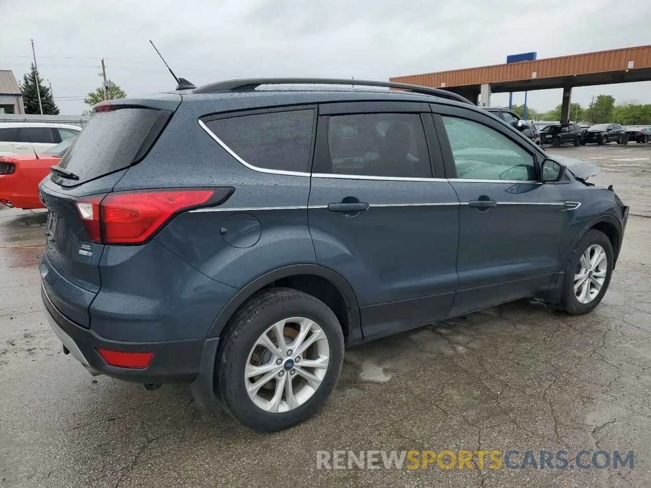 3 Фотография поврежденного автомобиля 1FMCU9H92KUB73230 FORD ESCAPE 2019
