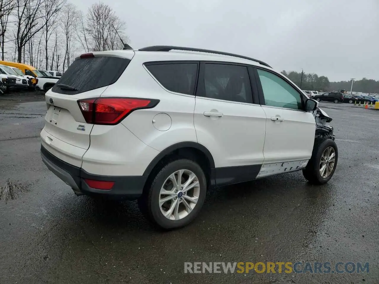 3 Фотография поврежденного автомобиля 1FMCU9HD0KUA83546 FORD ESCAPE 2019