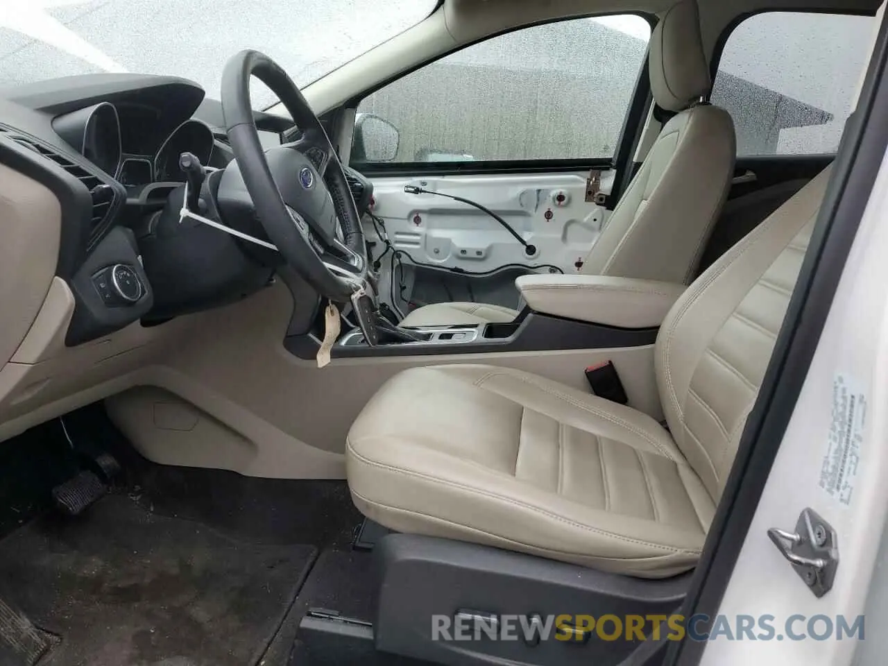 7 Фотография поврежденного автомобиля 1FMCU9HD0KUA83546 FORD ESCAPE 2019