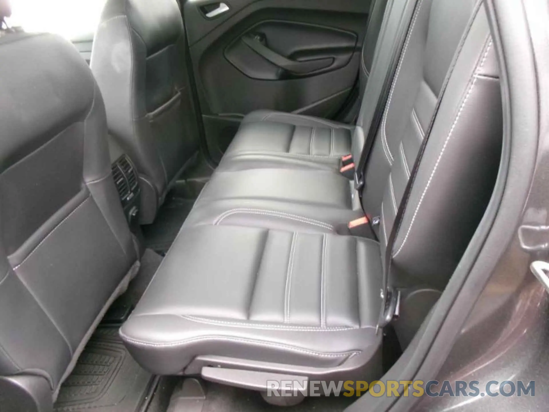 15 Photograph of a damaged car 1FMCU9HD0KUB11765 FORD ESCAPE 2019