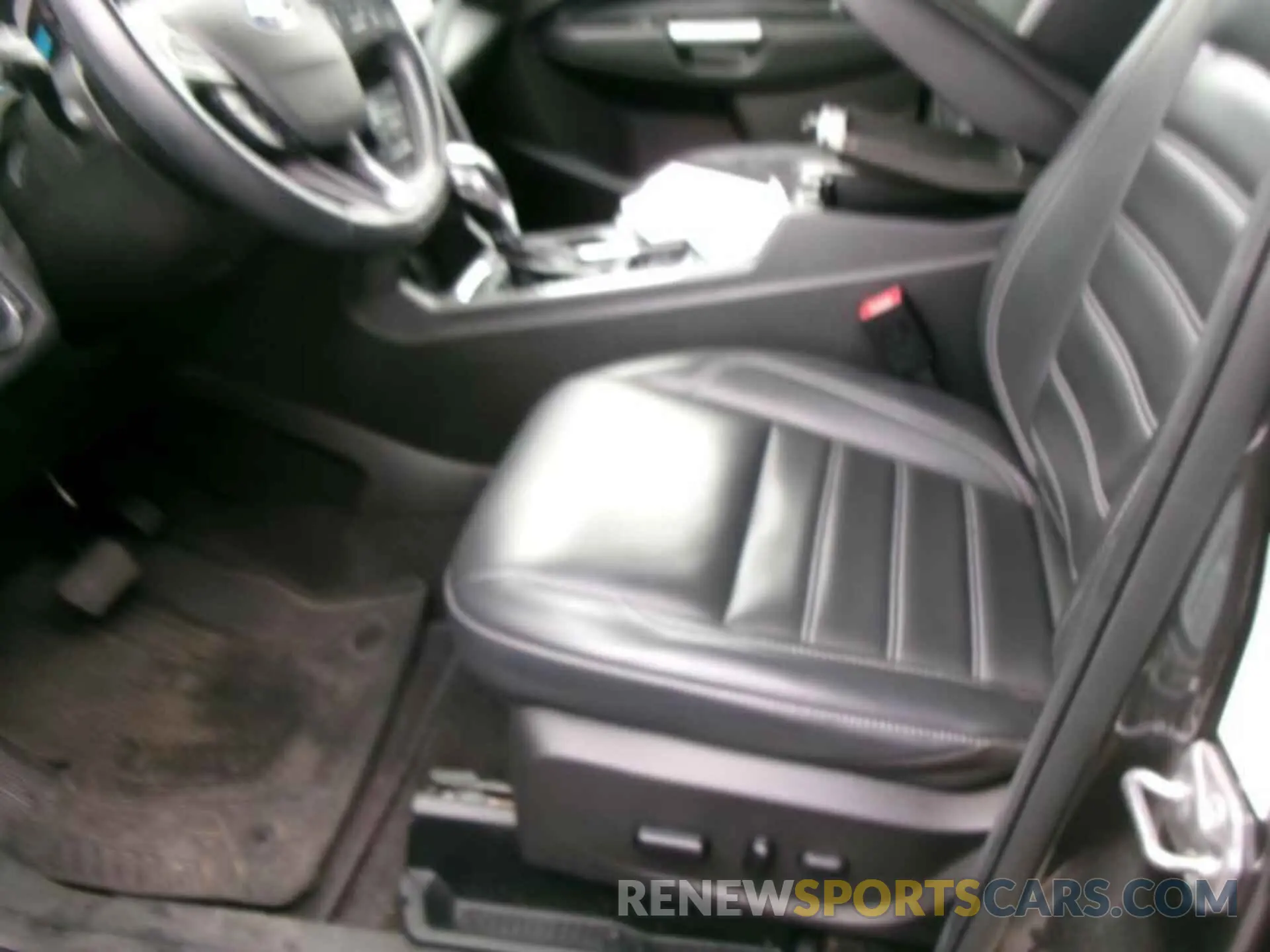 6 Photograph of a damaged car 1FMCU9HD0KUB11765 FORD ESCAPE 2019