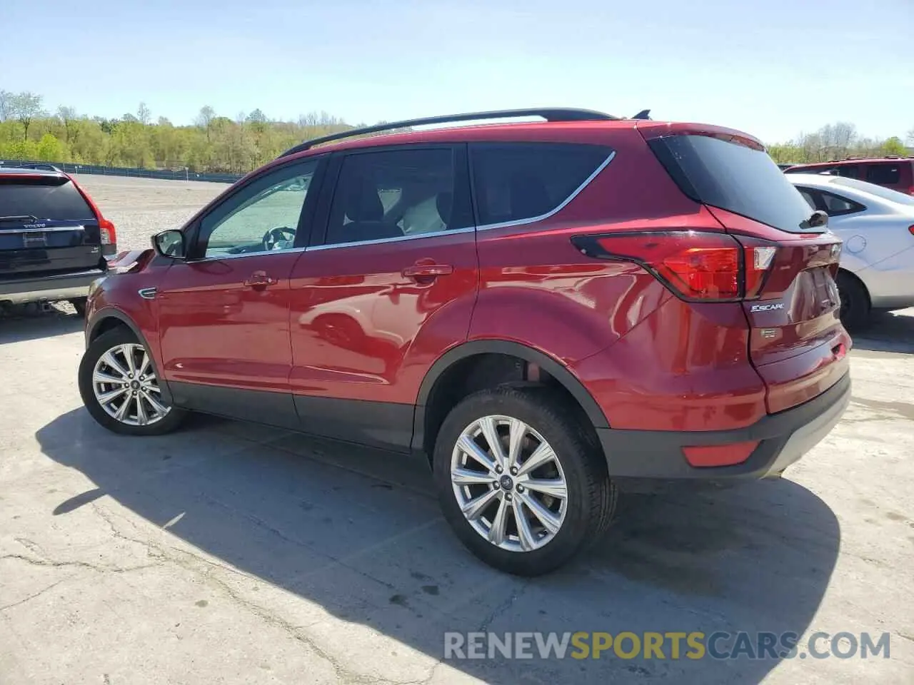 2 Фотография поврежденного автомобиля 1FMCU9HD0KUB43745 FORD ESCAPE 2019