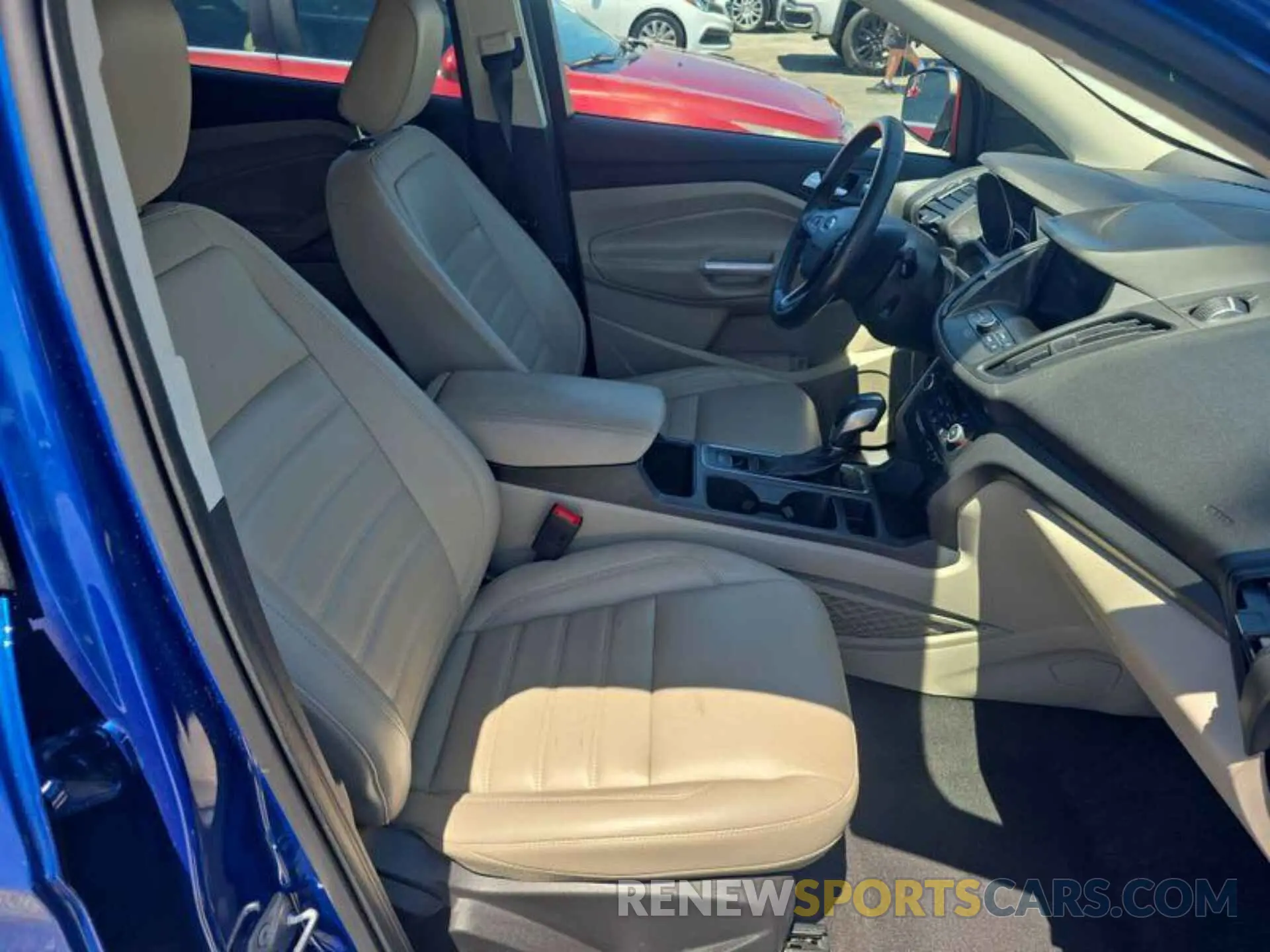 1 Photograph of a damaged car 1FMCU9HD1KUA65573 FORD ESCAPE 2019