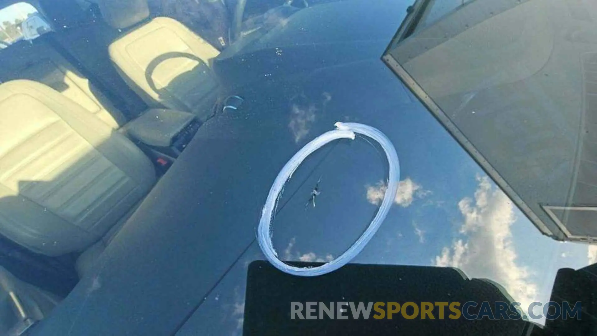 6 Photograph of a damaged car 1FMCU9HD1KUA65573 FORD ESCAPE 2019