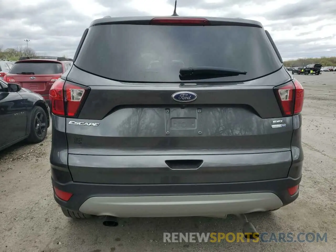 6 Фотография поврежденного автомобиля 1FMCU9HD1KUB18918 FORD ESCAPE 2019