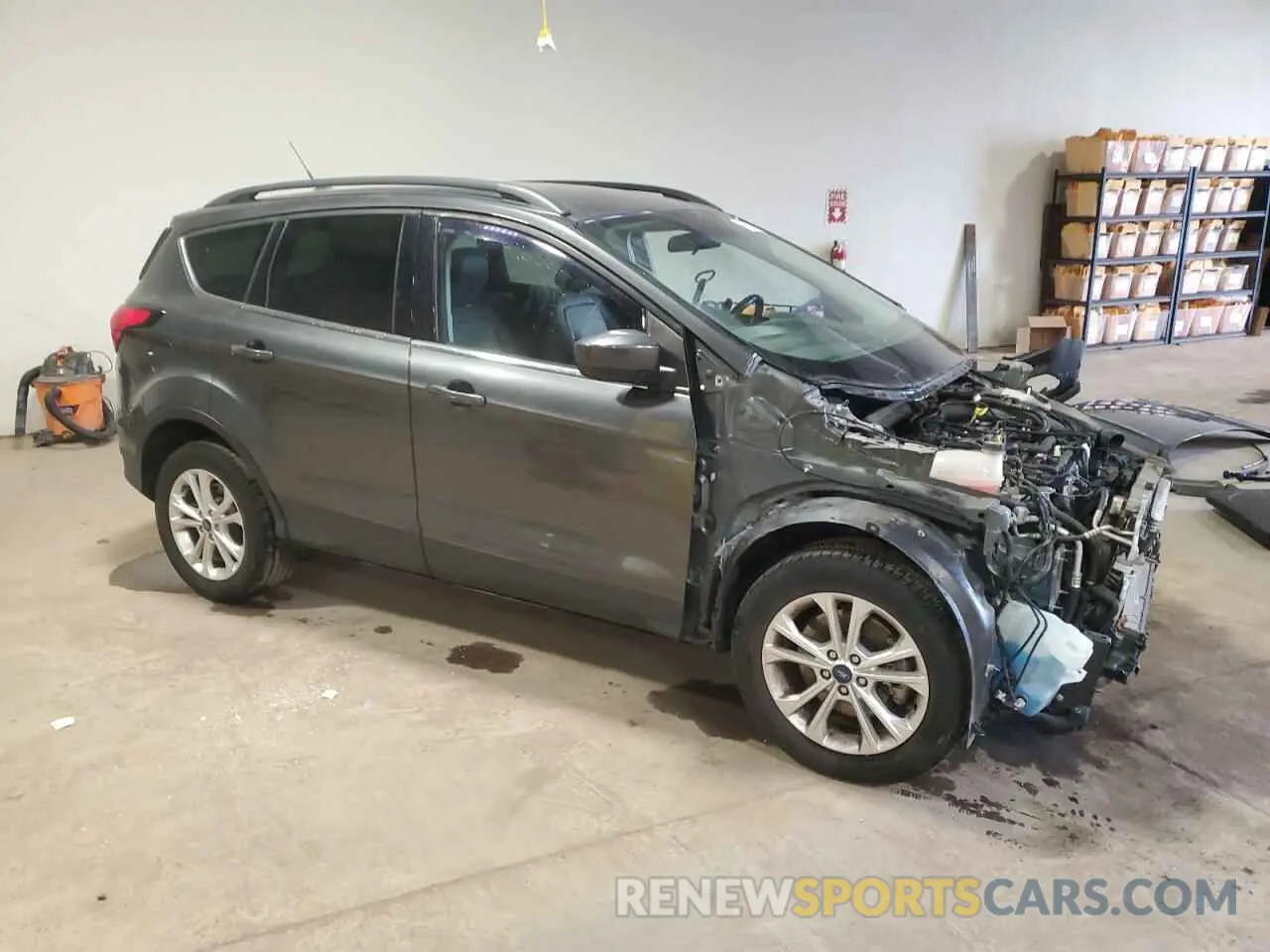 4 Фотография поврежденного автомобиля 1FMCU9HD1KUB43673 FORD ESCAPE 2019