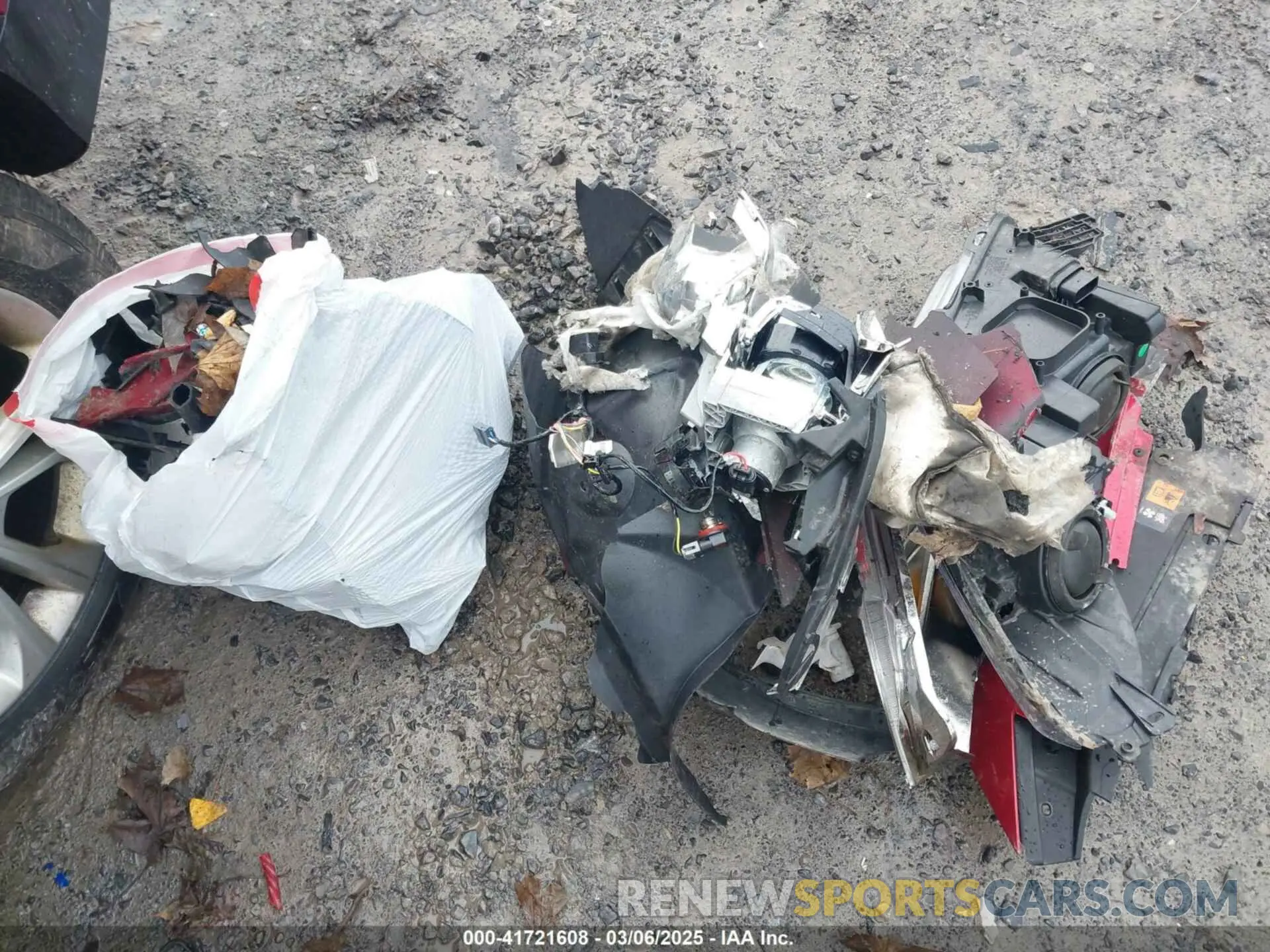 12 Photograph of a damaged car 1FMCU9HD1KUB76186 FORD ESCAPE 2019