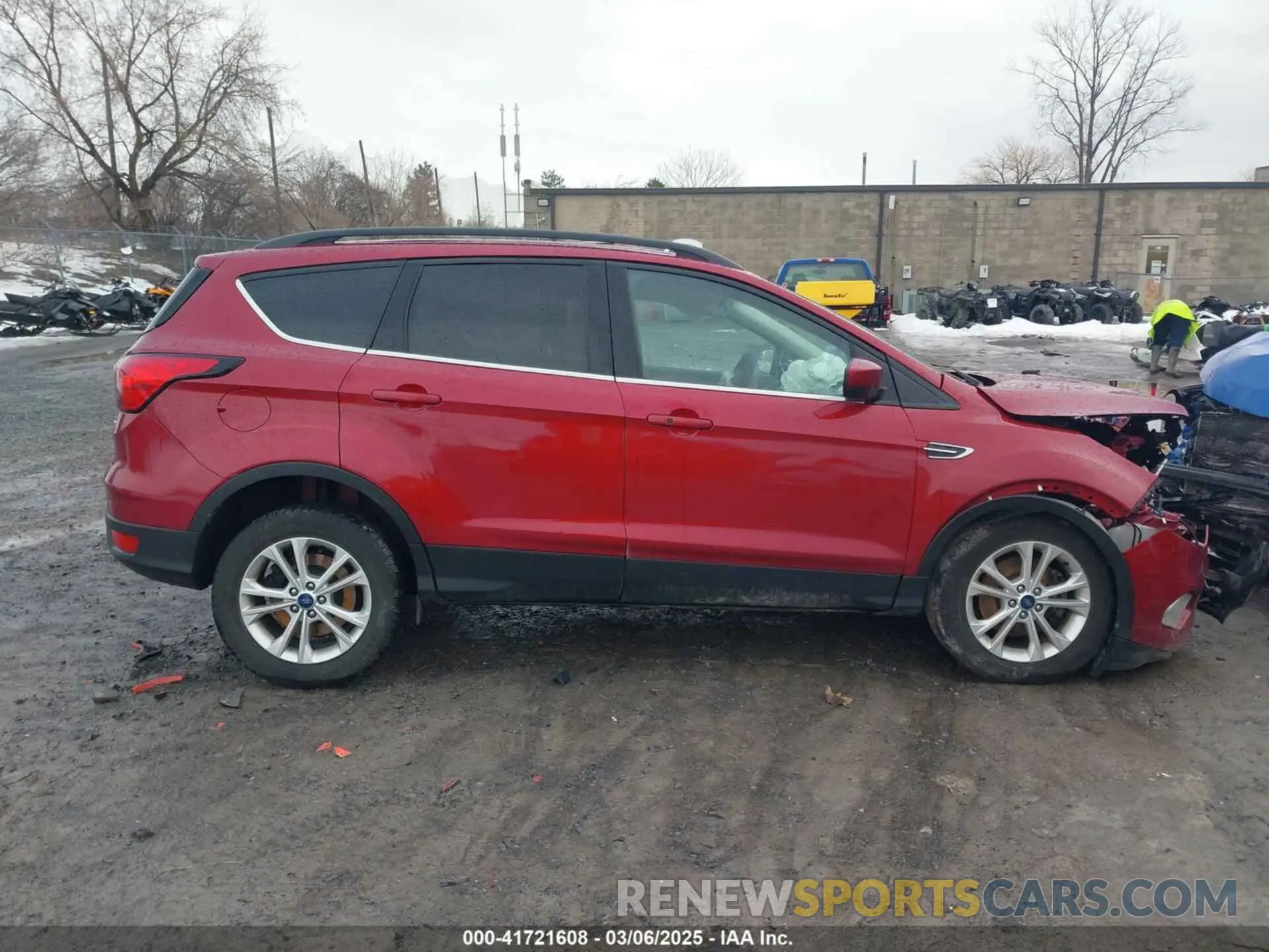 14 Photograph of a damaged car 1FMCU9HD1KUB76186 FORD ESCAPE 2019