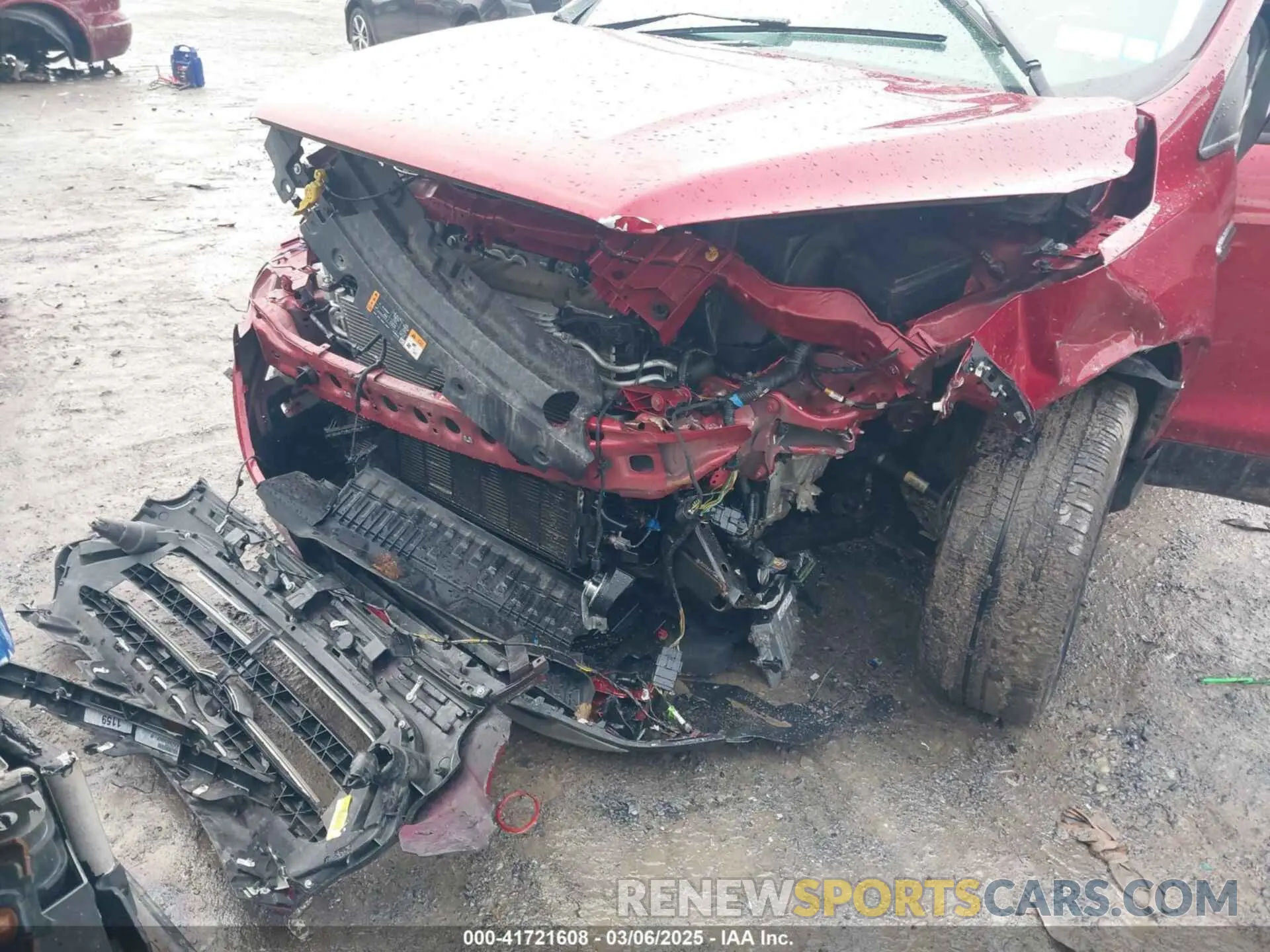 18 Photograph of a damaged car 1FMCU9HD1KUB76186 FORD ESCAPE 2019