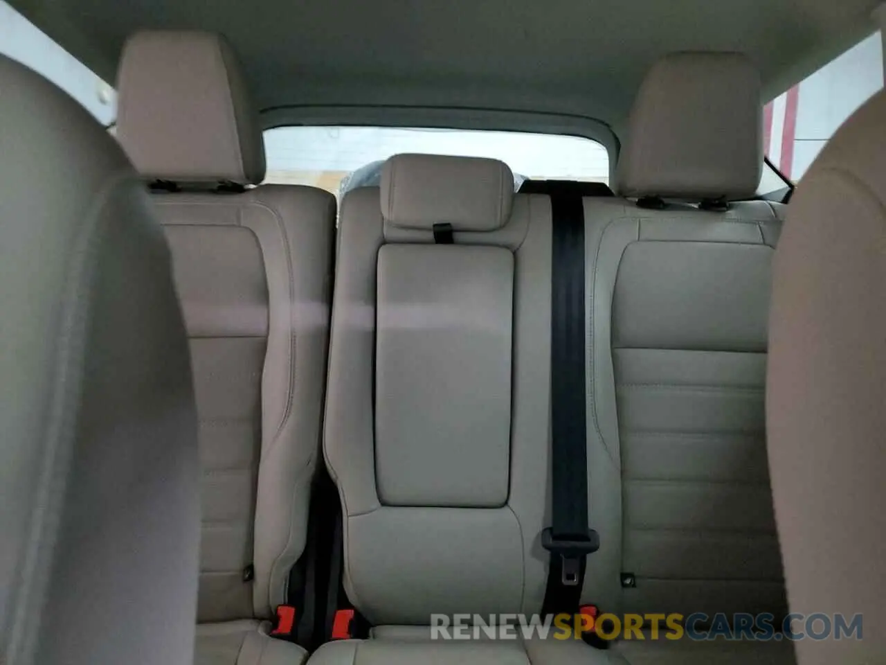 10 Photograph of a damaged car 1FMCU9HD2KUA16706 FORD ESCAPE 2019