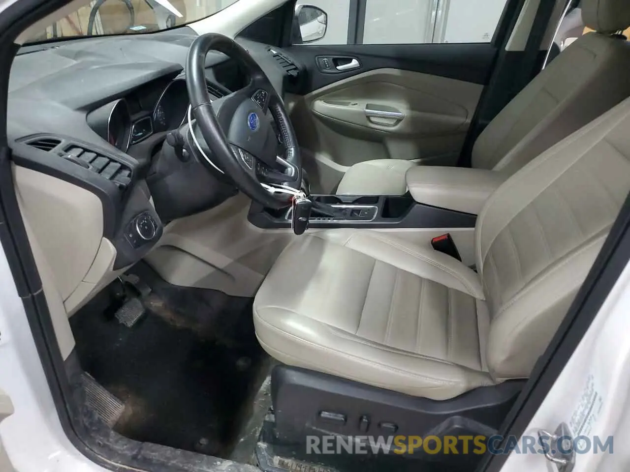 7 Photograph of a damaged car 1FMCU9HD2KUA16706 FORD ESCAPE 2019