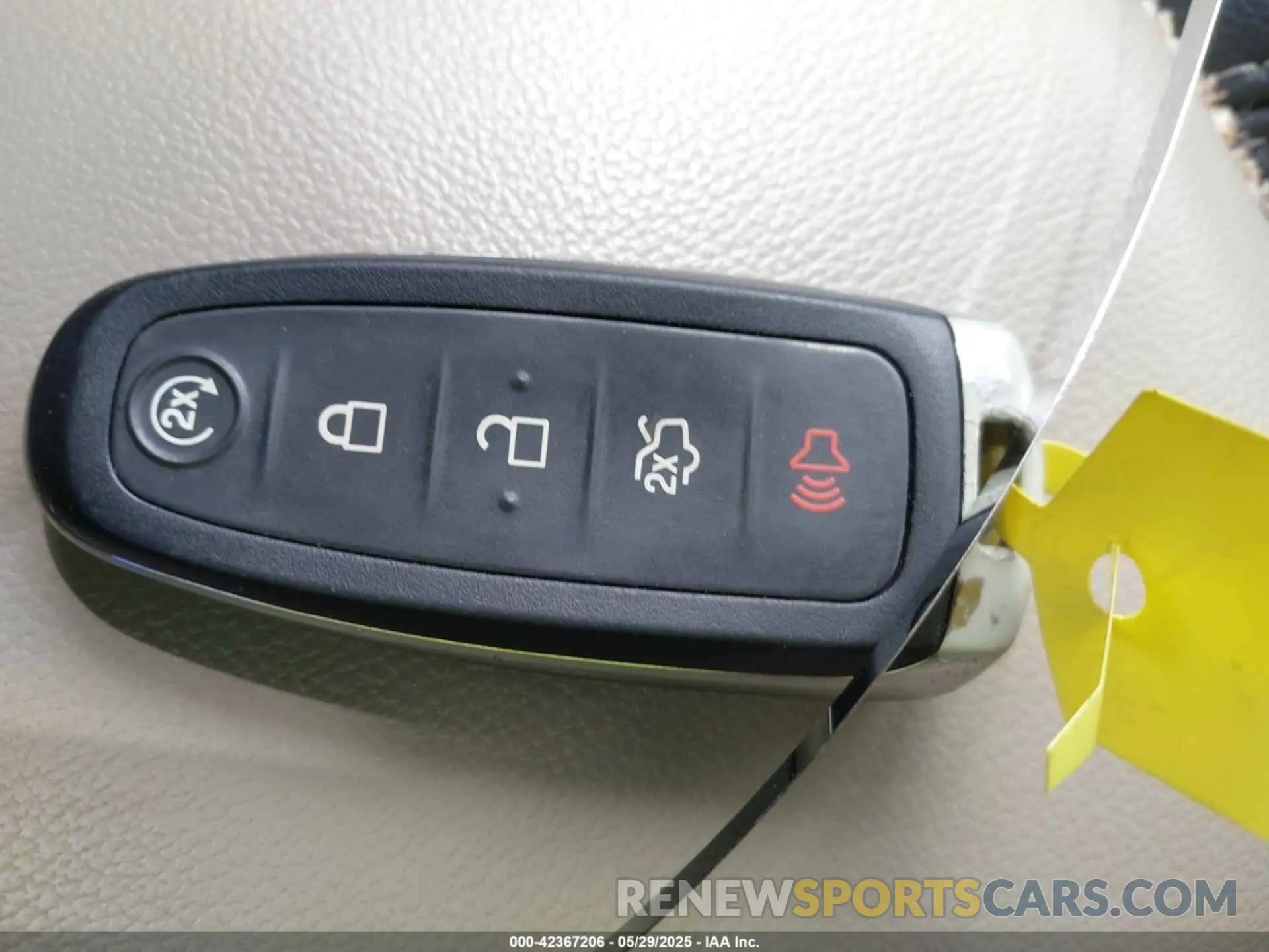 11 Photograph of a damaged car 1FMCU9HD2KUA73231 FORD ESCAPE 2019