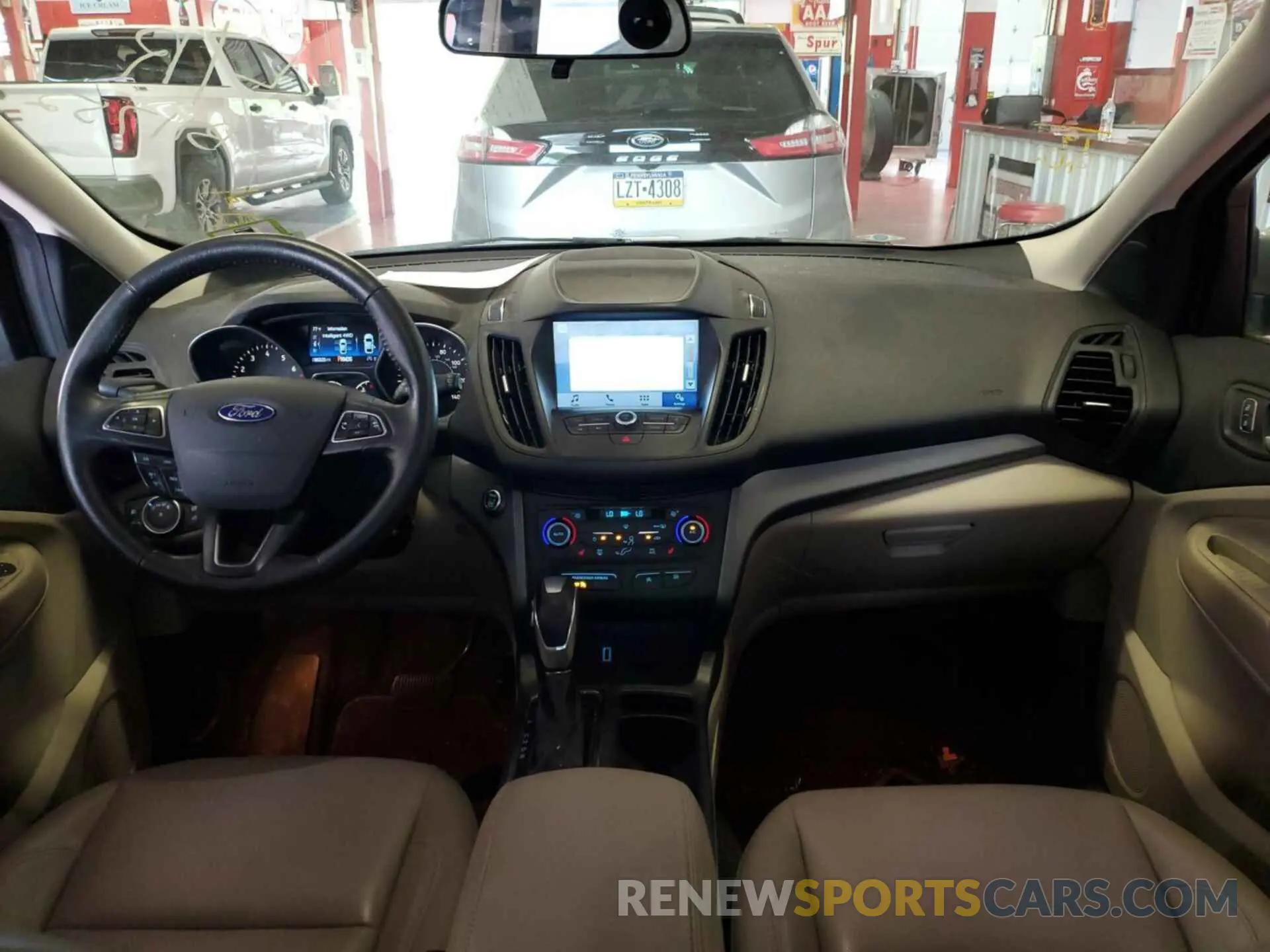 24 Фотография поврежденного автомобиля 1FMCU9HD2KUB11752 FORD ESCAPE 2019