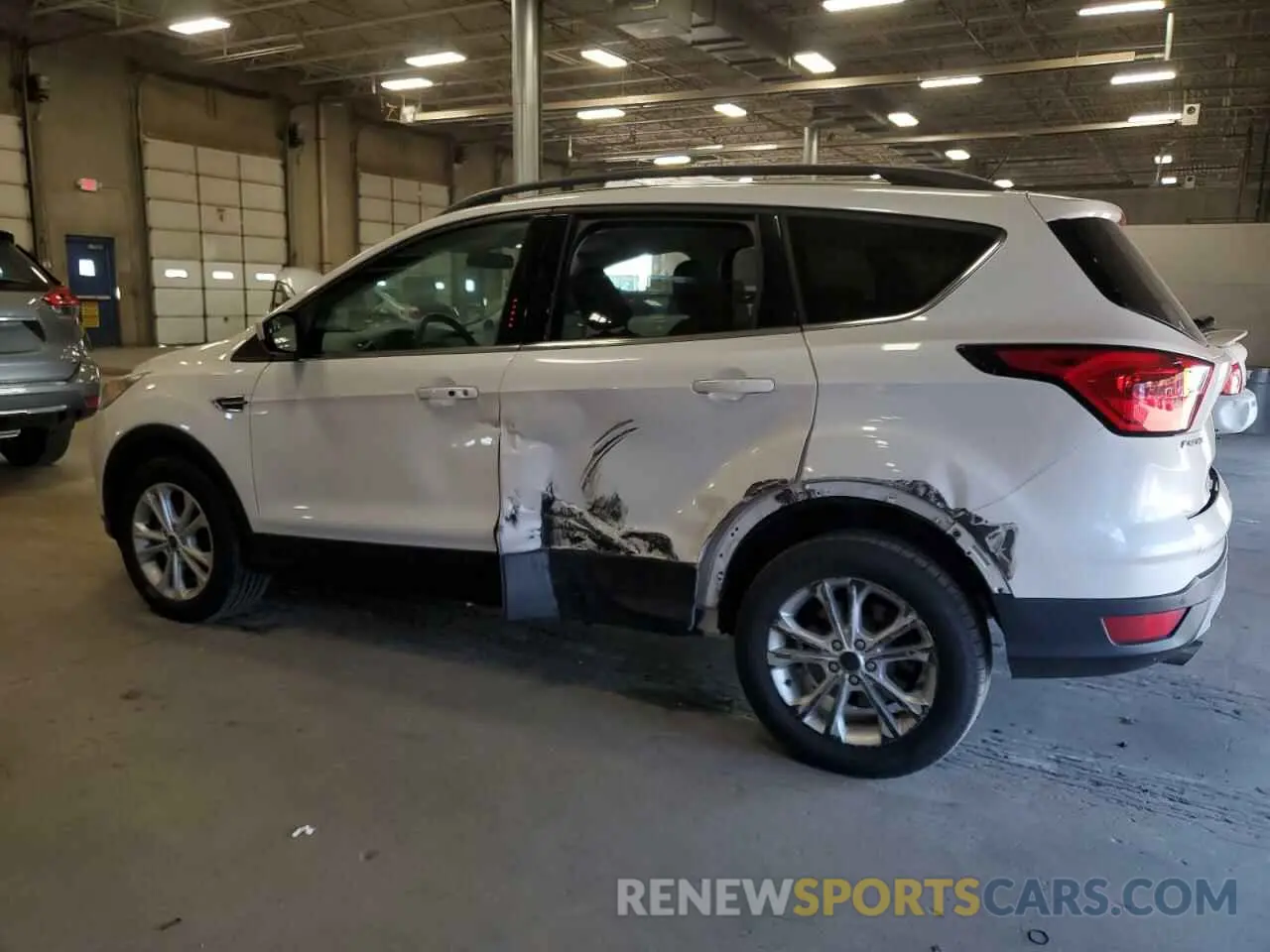 2 Photograph of a damaged car 1FMCU9HD2KUB24274 FORD ESCAPE 2019
