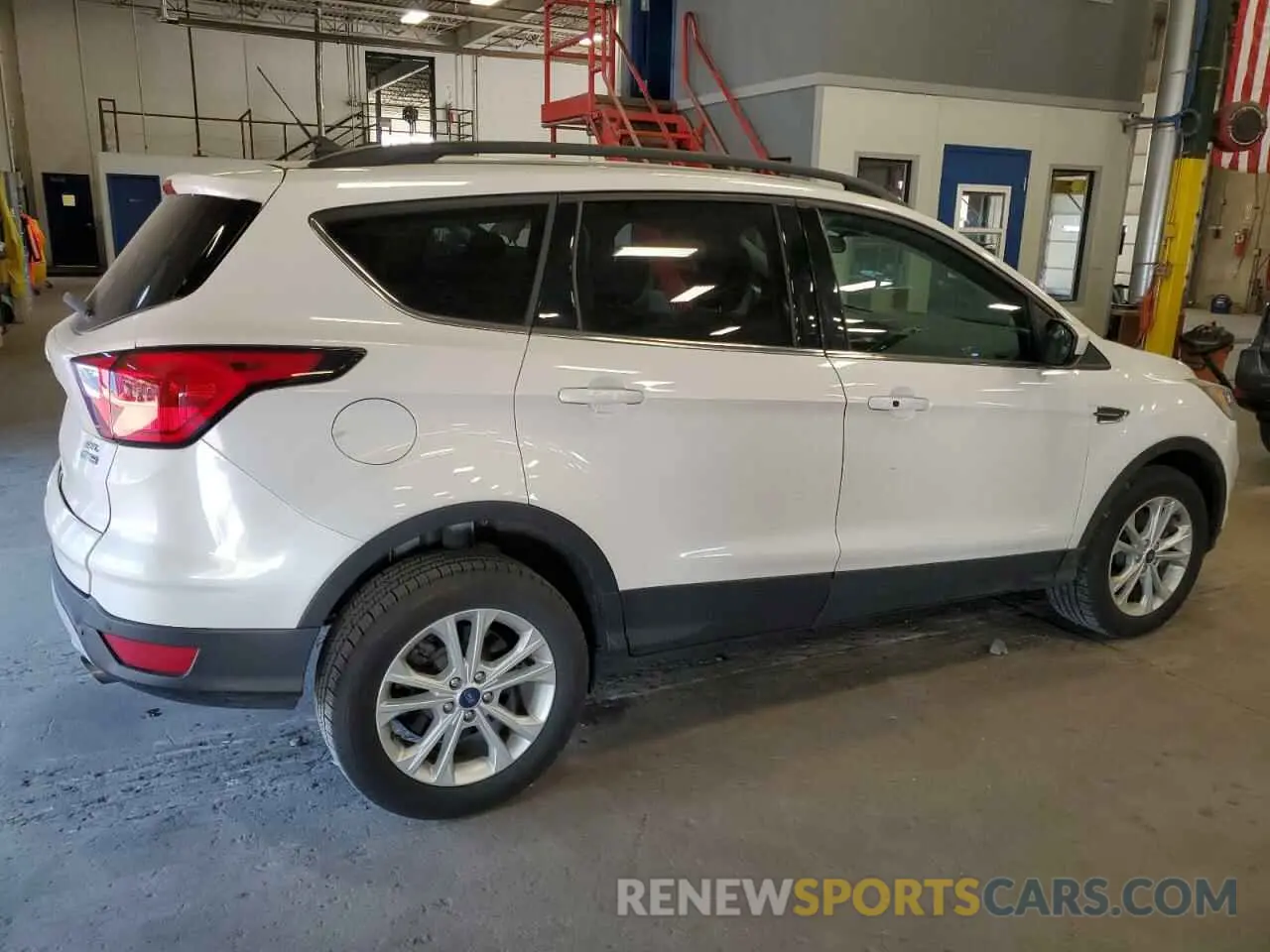 3 Photograph of a damaged car 1FMCU9HD2KUB24274 FORD ESCAPE 2019