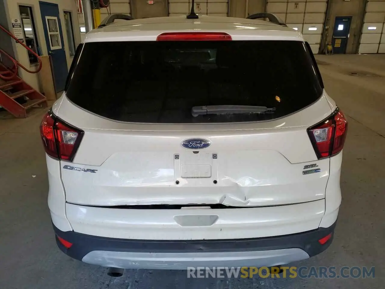 6 Photograph of a damaged car 1FMCU9HD2KUB24274 FORD ESCAPE 2019