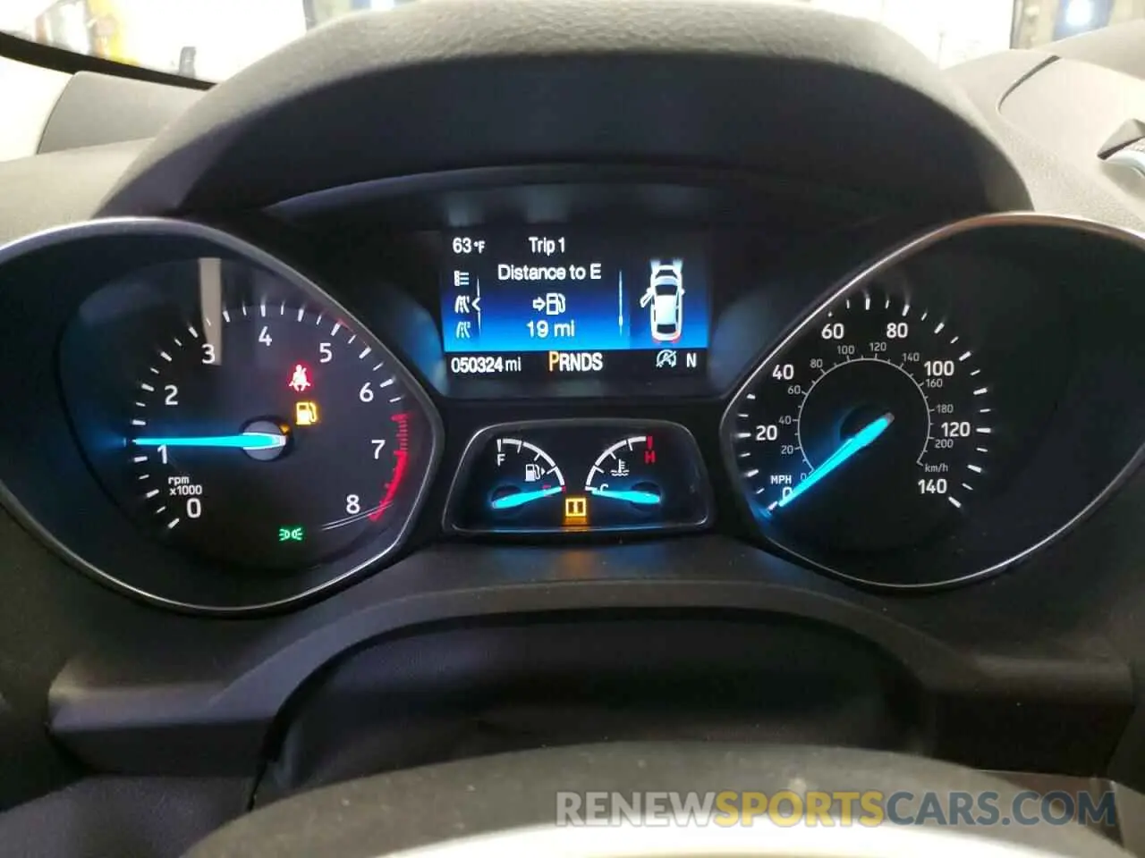 9 Photograph of a damaged car 1FMCU9HD2KUB24274 FORD ESCAPE 2019