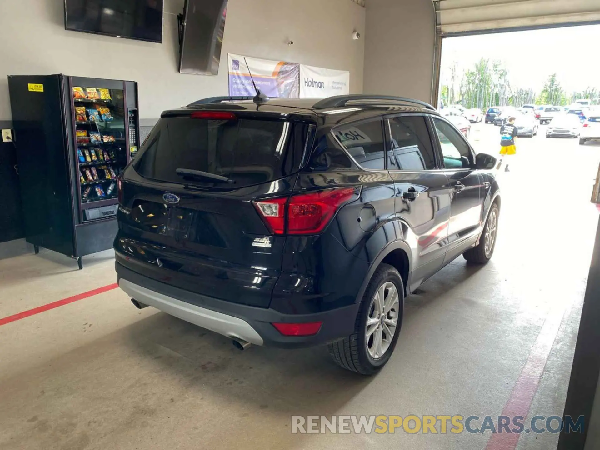 11 Photograph of a damaged car 1FMCU9HD3KUB82409 FORD ESCAPE 2019
